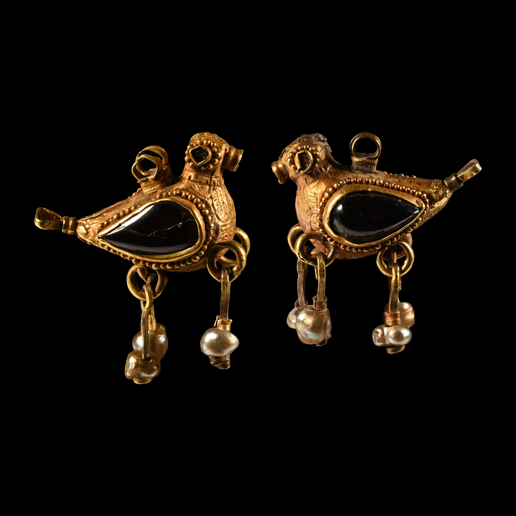 Byzantine Gold and Garnet Earring Pair