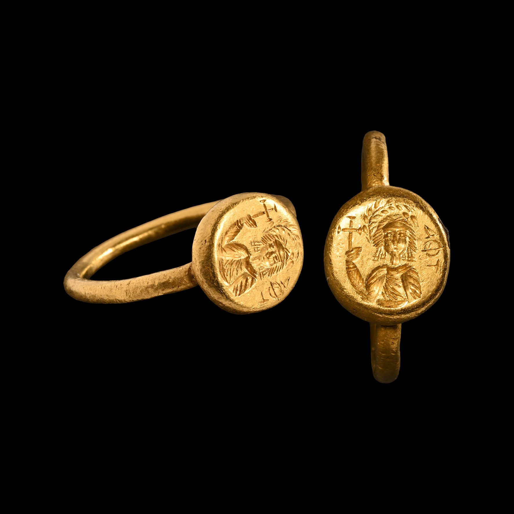 Byzantine Gold Ring with Figure Holding a Cross