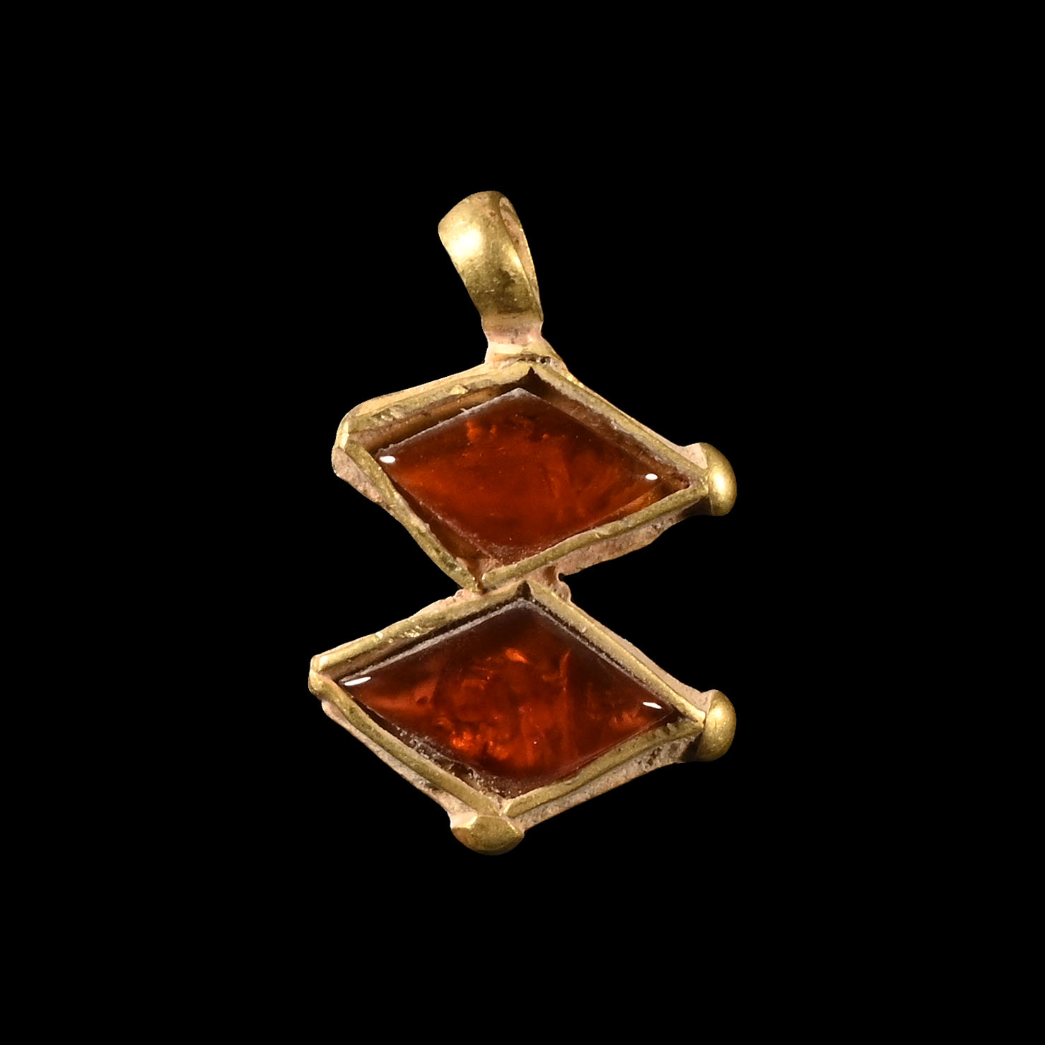 Medieval Gold and Garnet Pendant