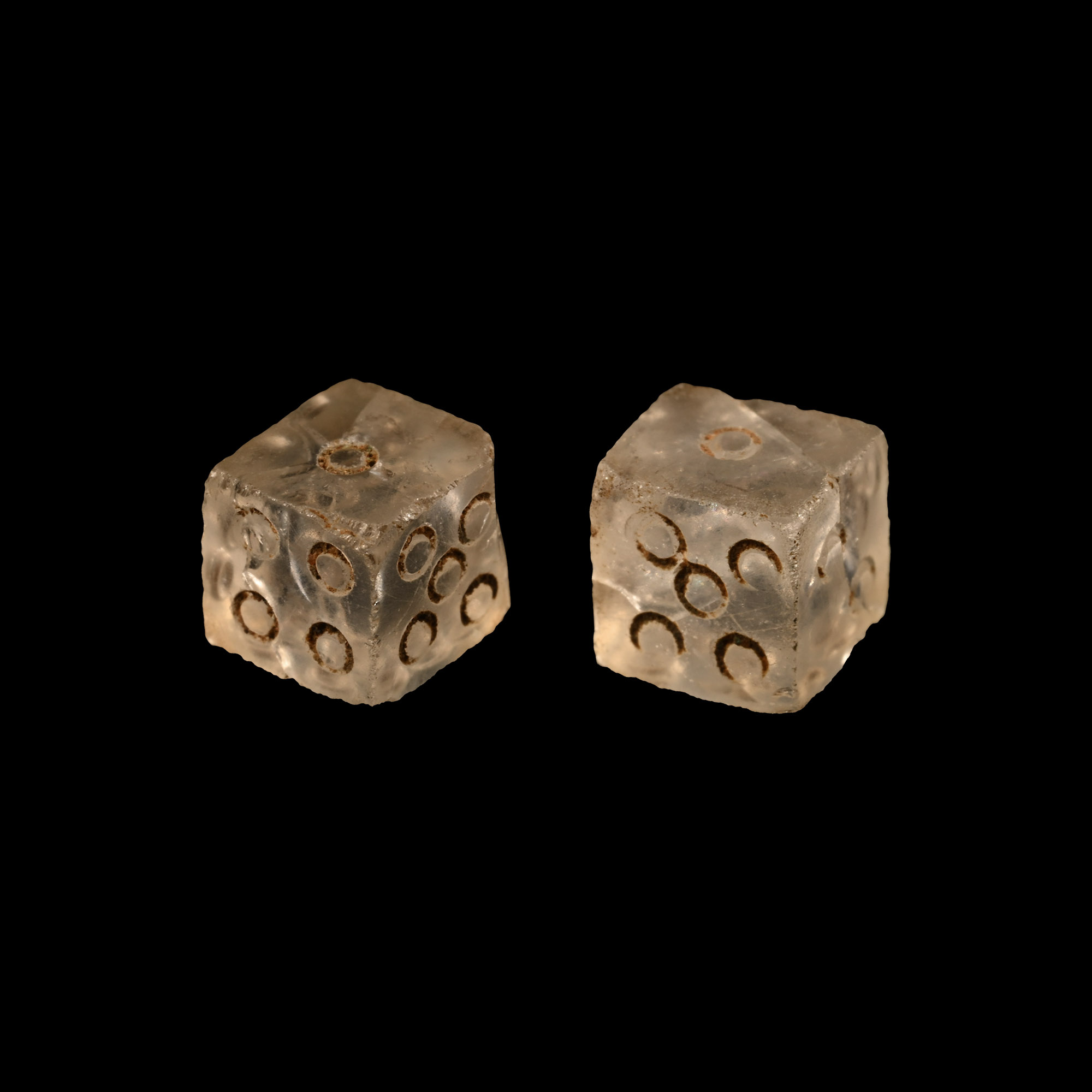 Roman Rock Crystal Gaming Dice Pair