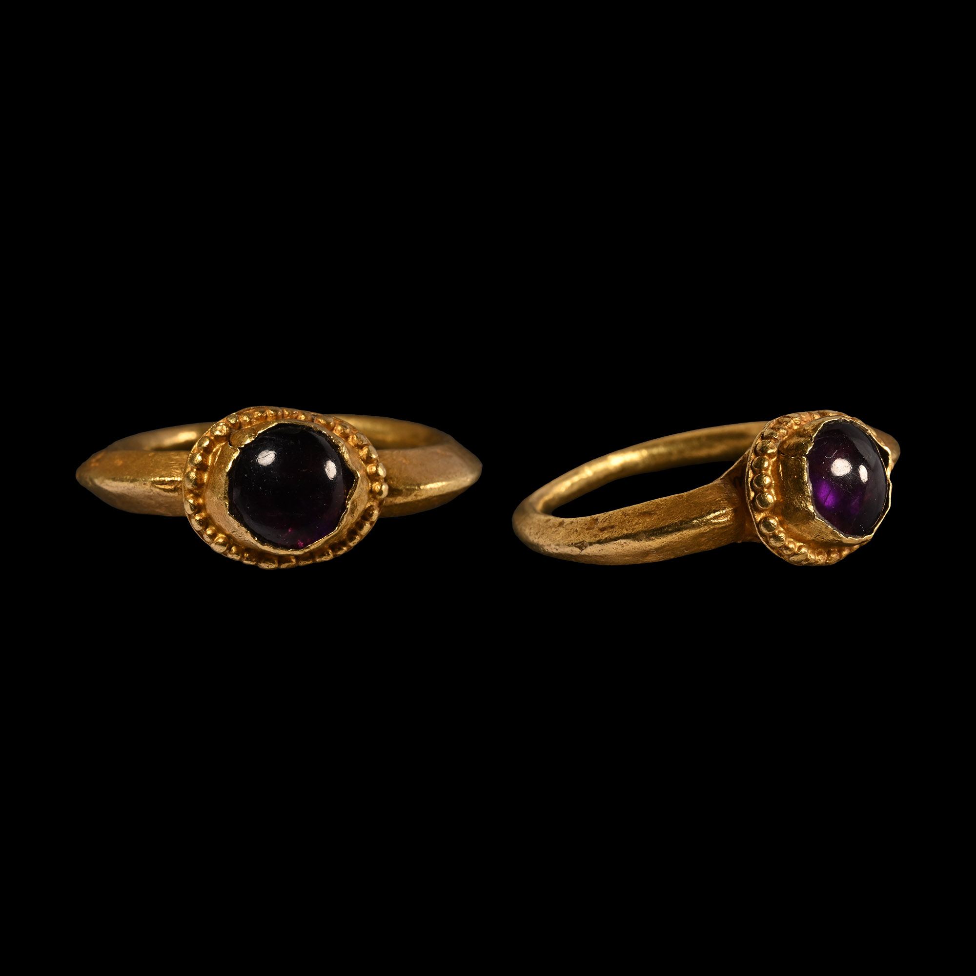 South East Asian Gold Ring with Cabochon