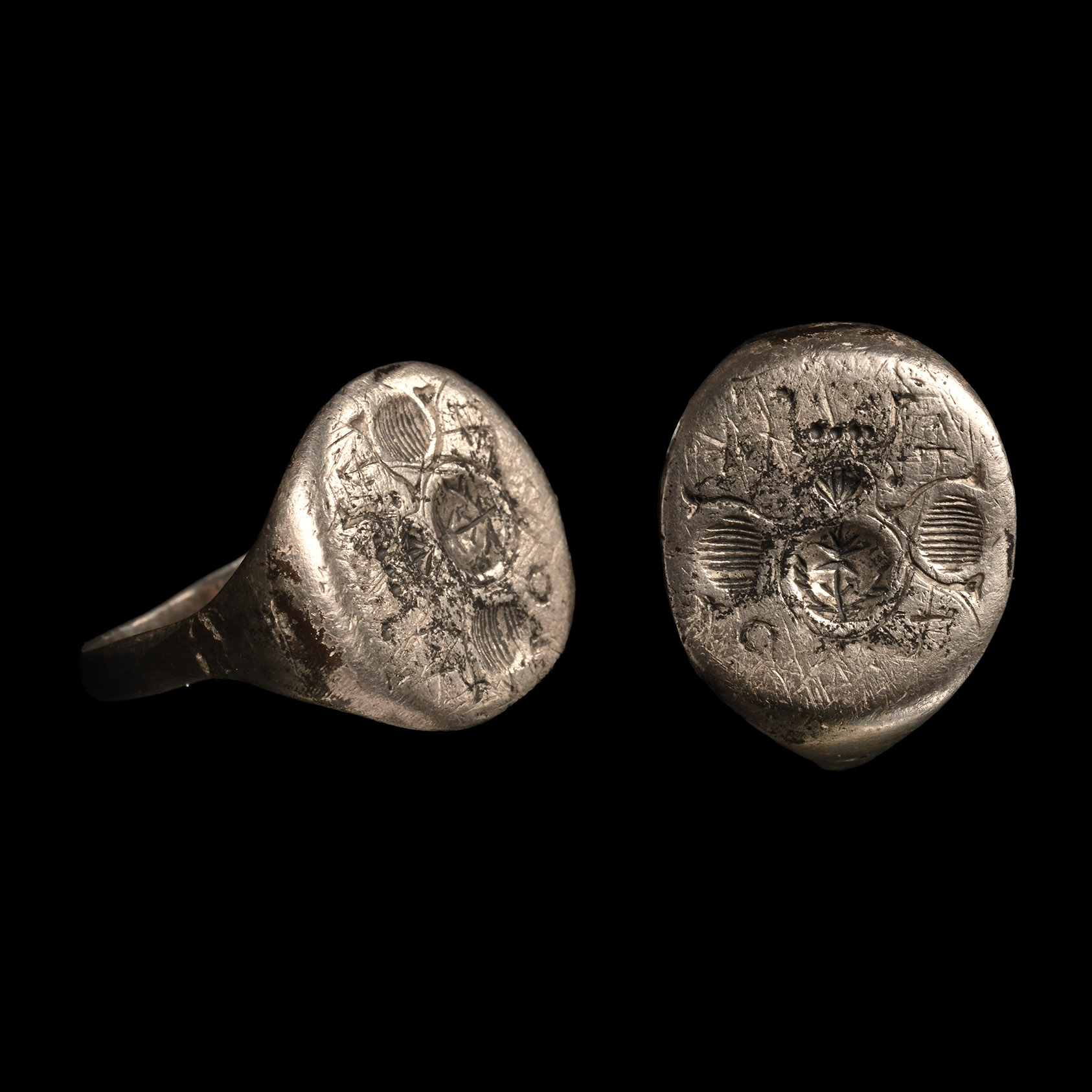 Roman Silver Ring with Insignia