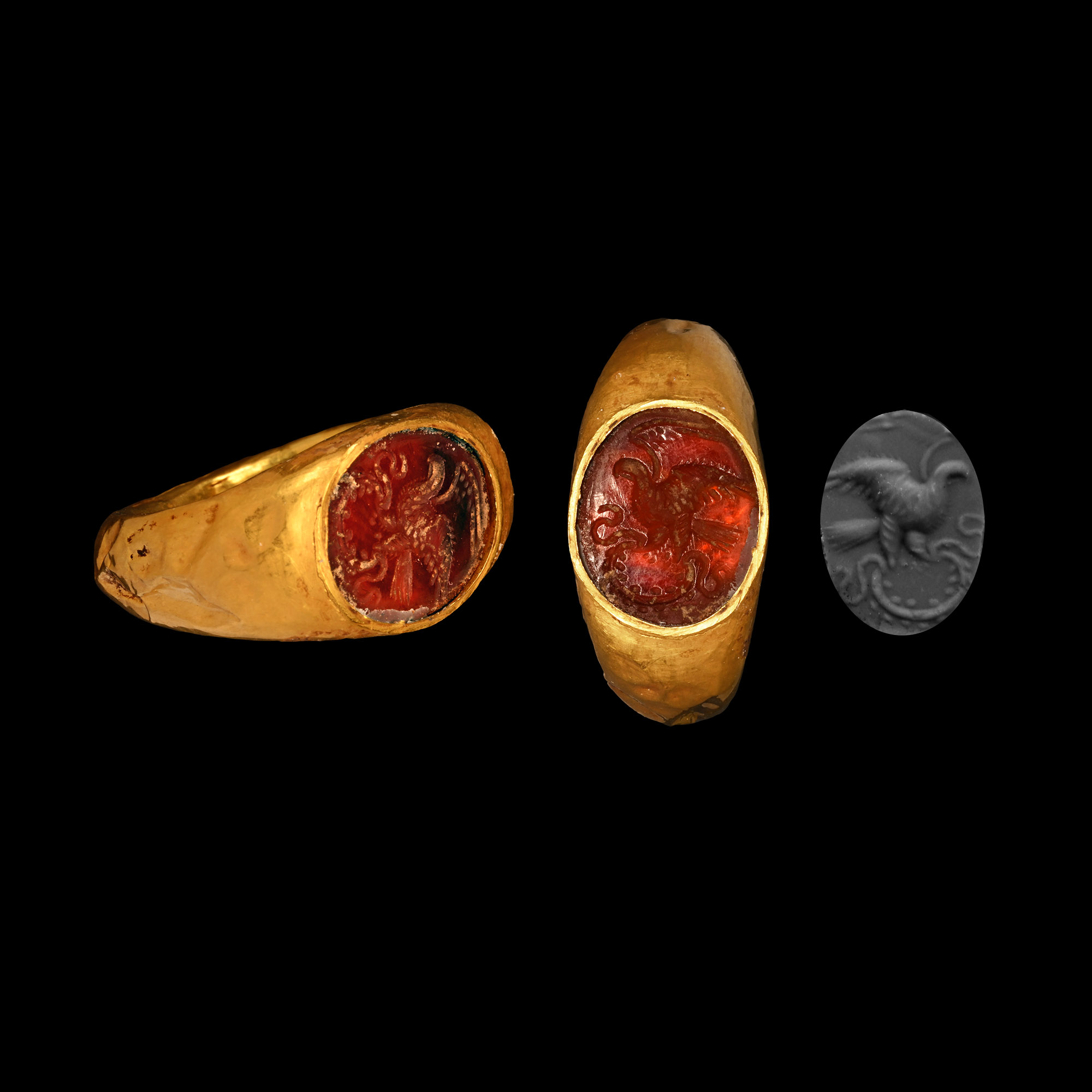 Roman Gold Ring with Gemstone