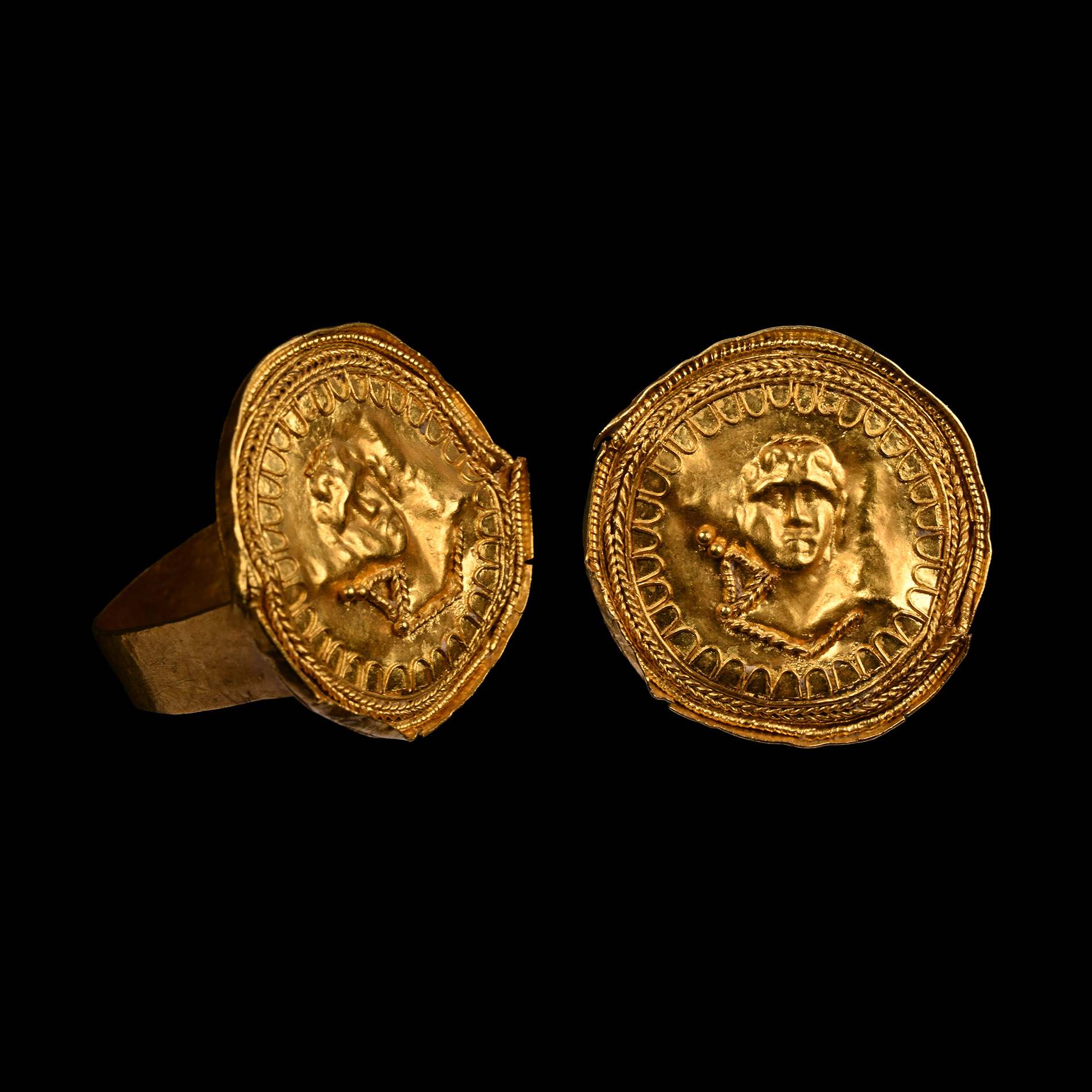 Greek Gold Ring with Roundel