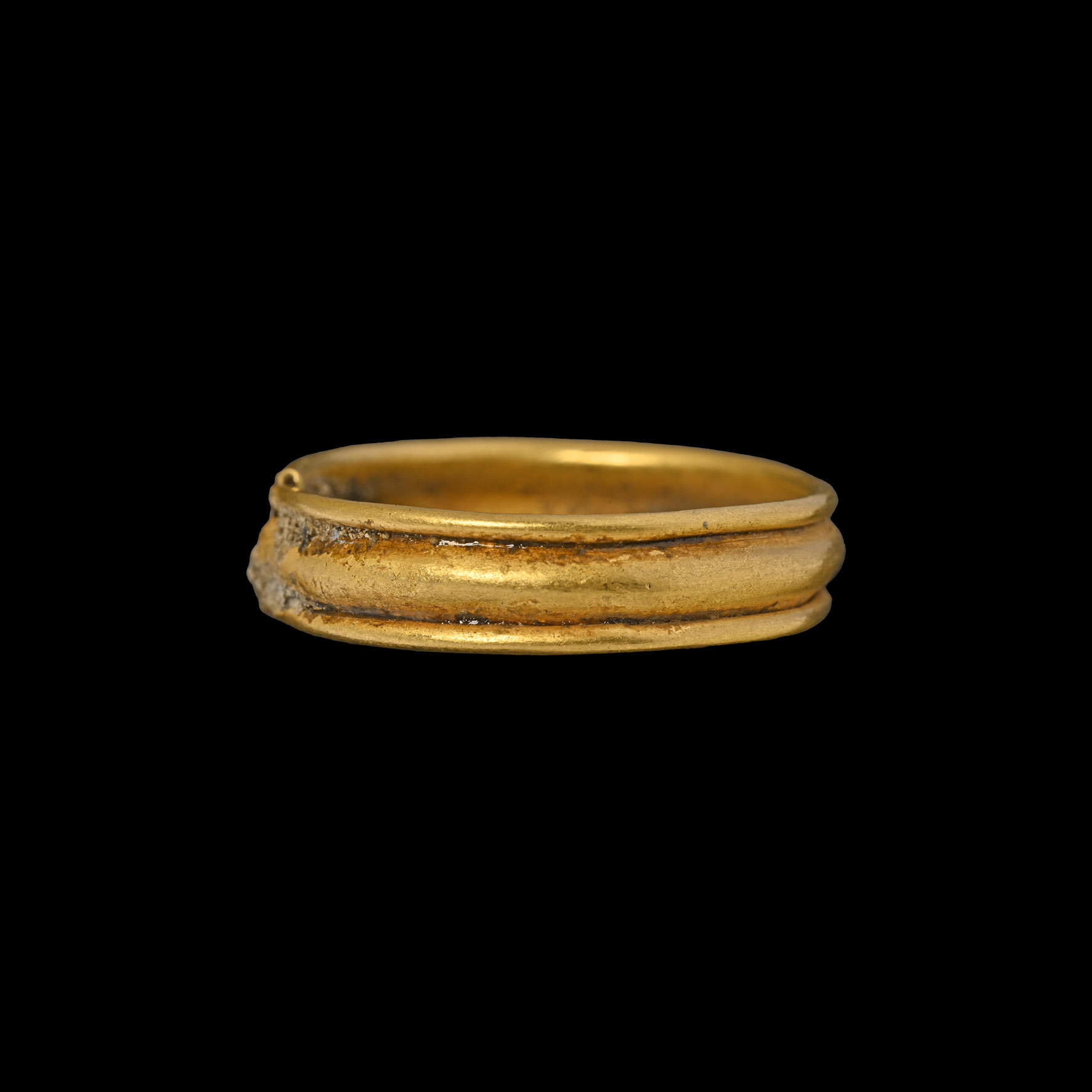 Roman Gold Banded Ring