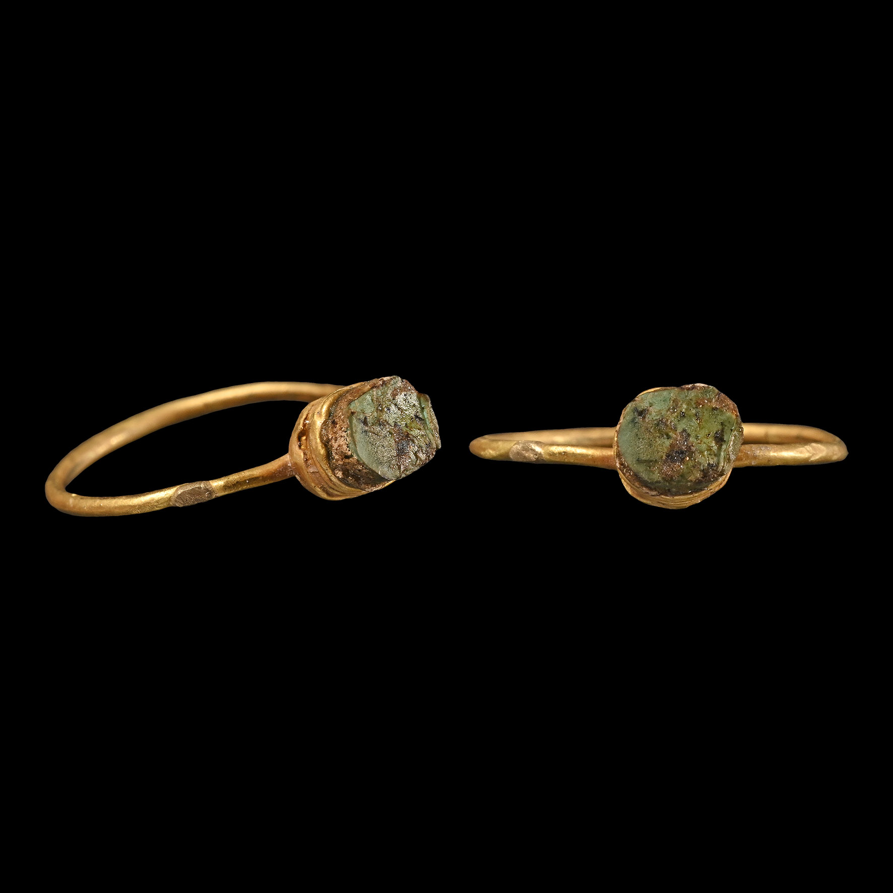 Roman Gold Ring with Turquoise