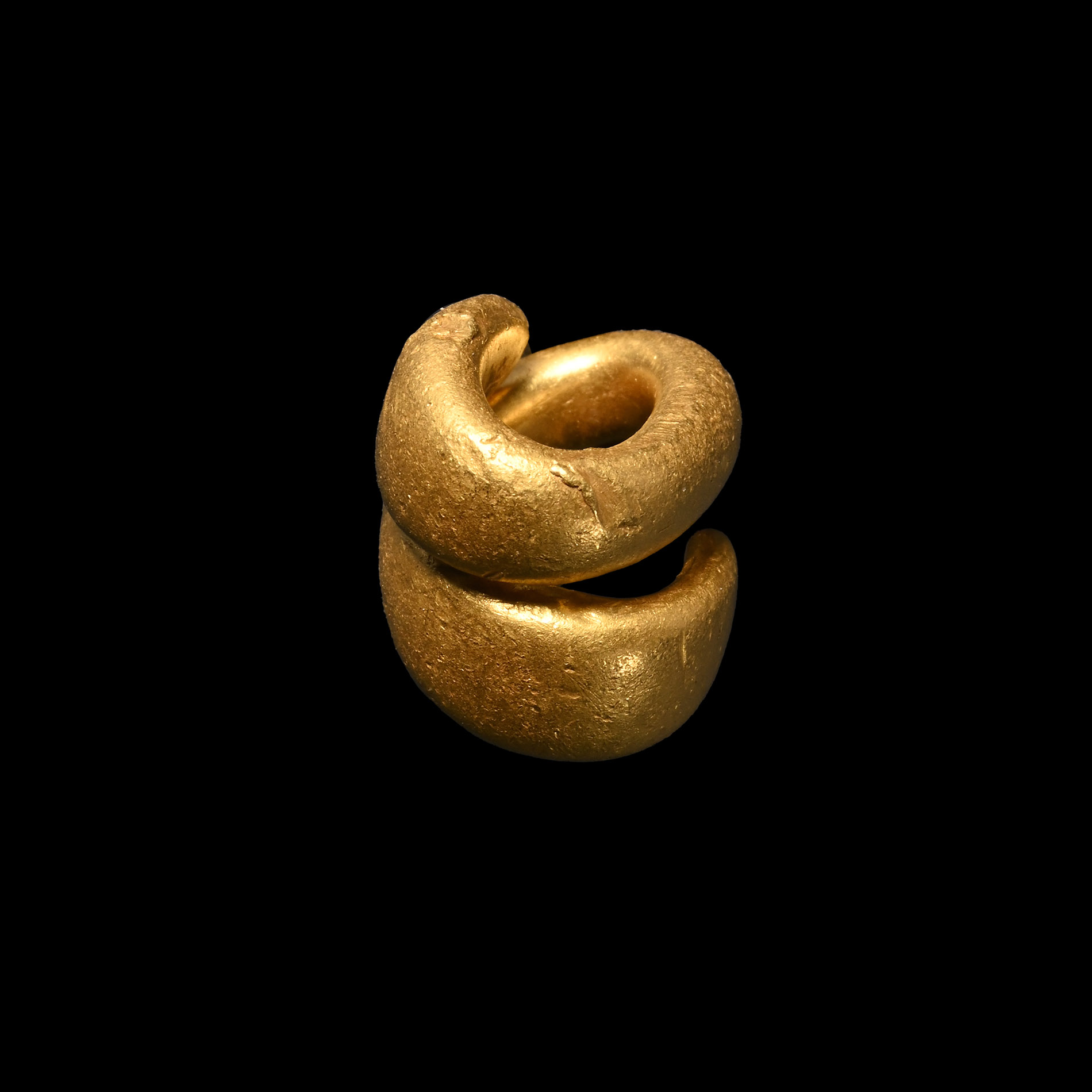 Bronze Age Gold Spiral Hair Ring