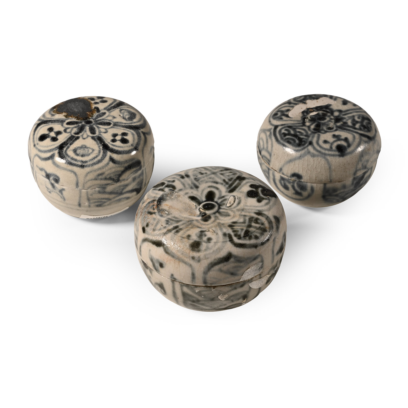 Hoi An Cargo Shipwreck Glazed Blue and White Lidded Box Collection of Three