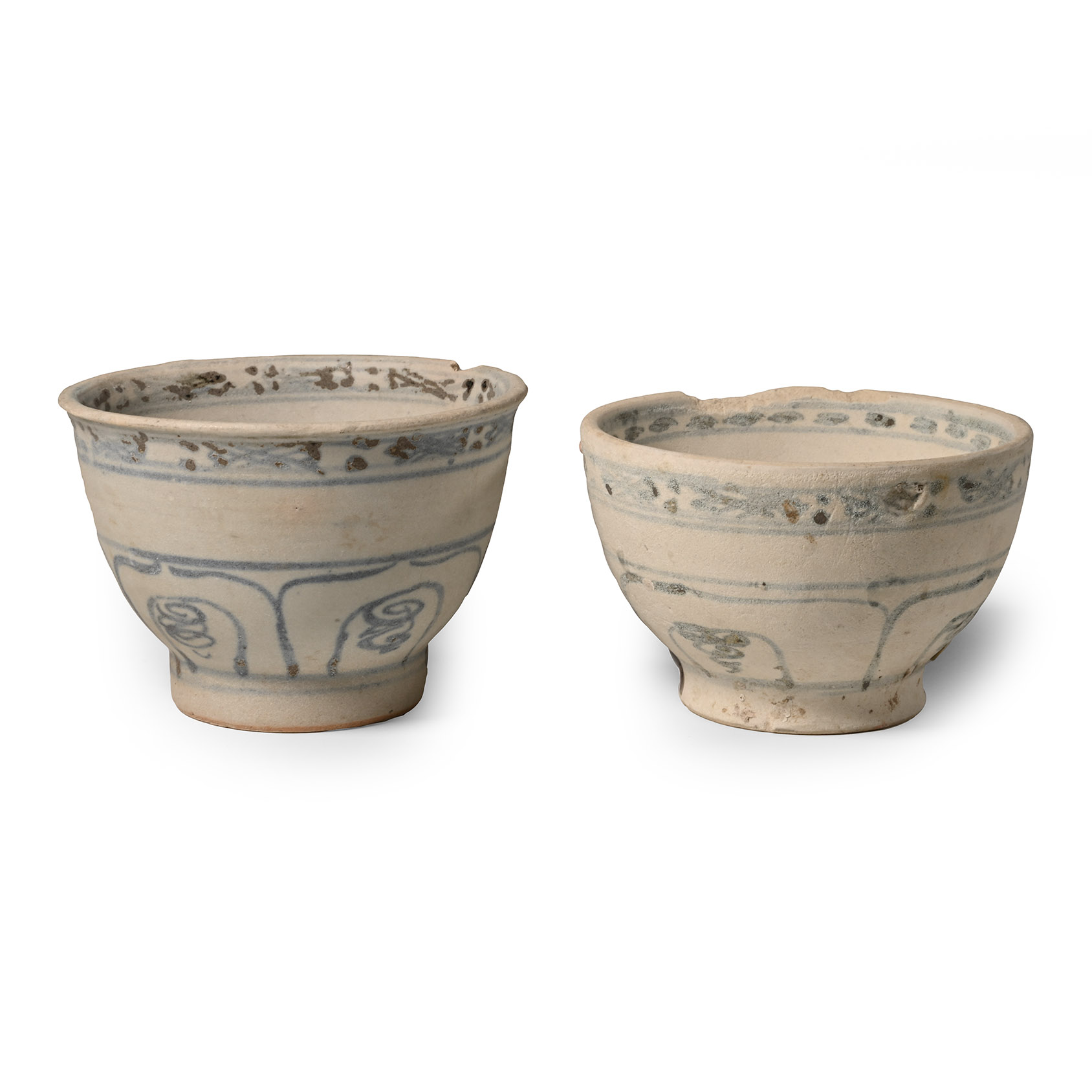Hoi An Cargo Shipwreck Glazed Blue and White Bowl Pair