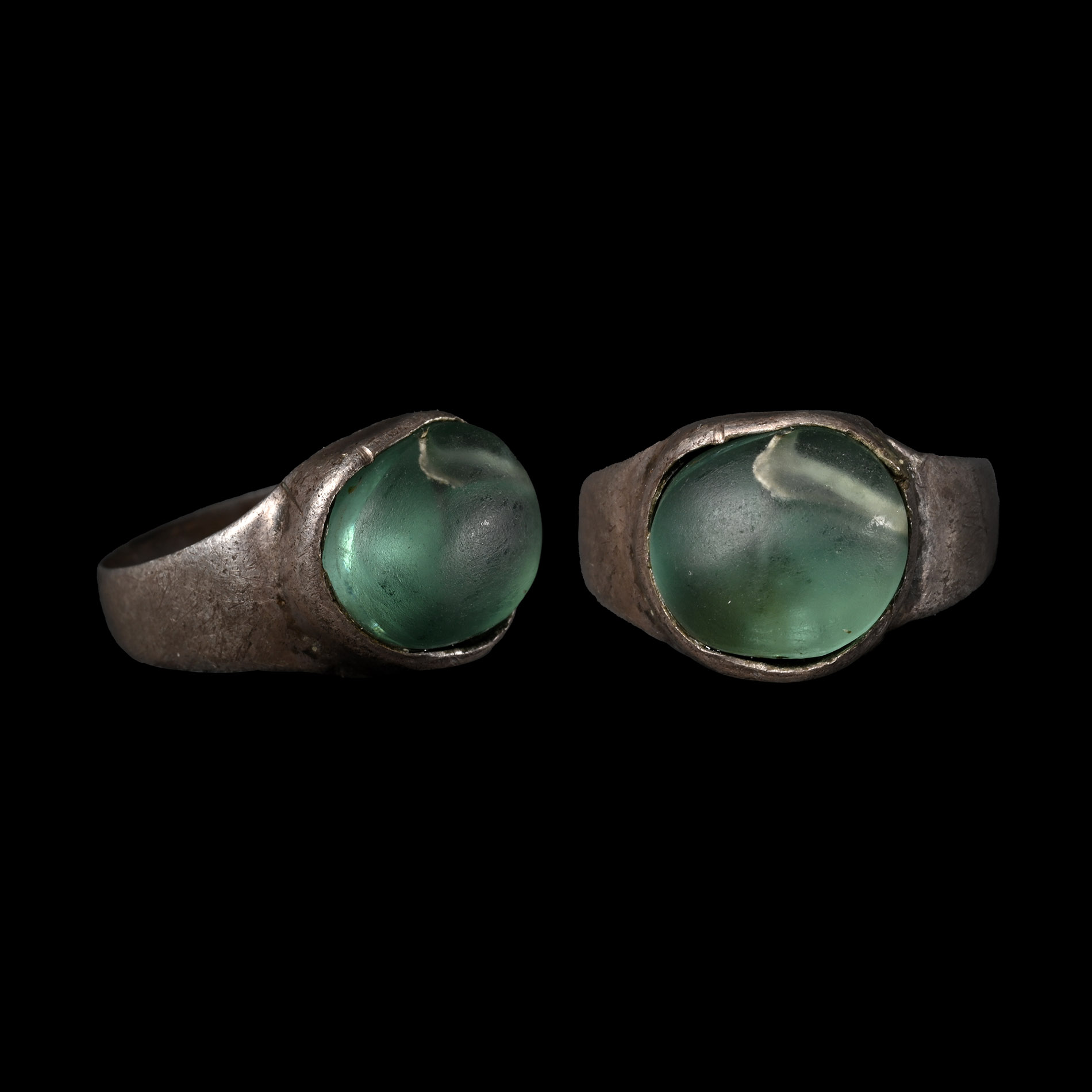 Elizabethan Silver Ring with Green Cabochon