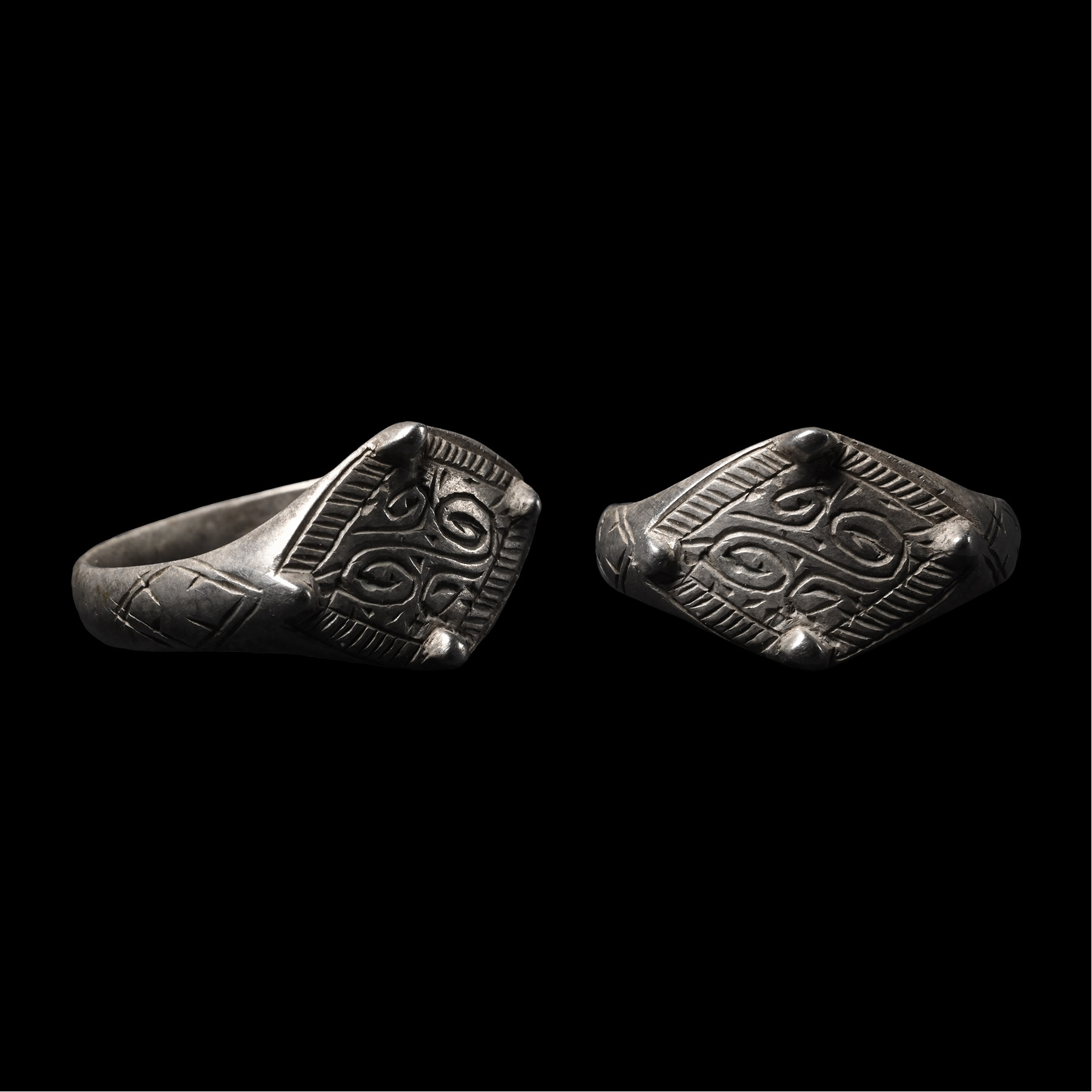Medieval Silver Ring with Lozenge-shaped Bezel
