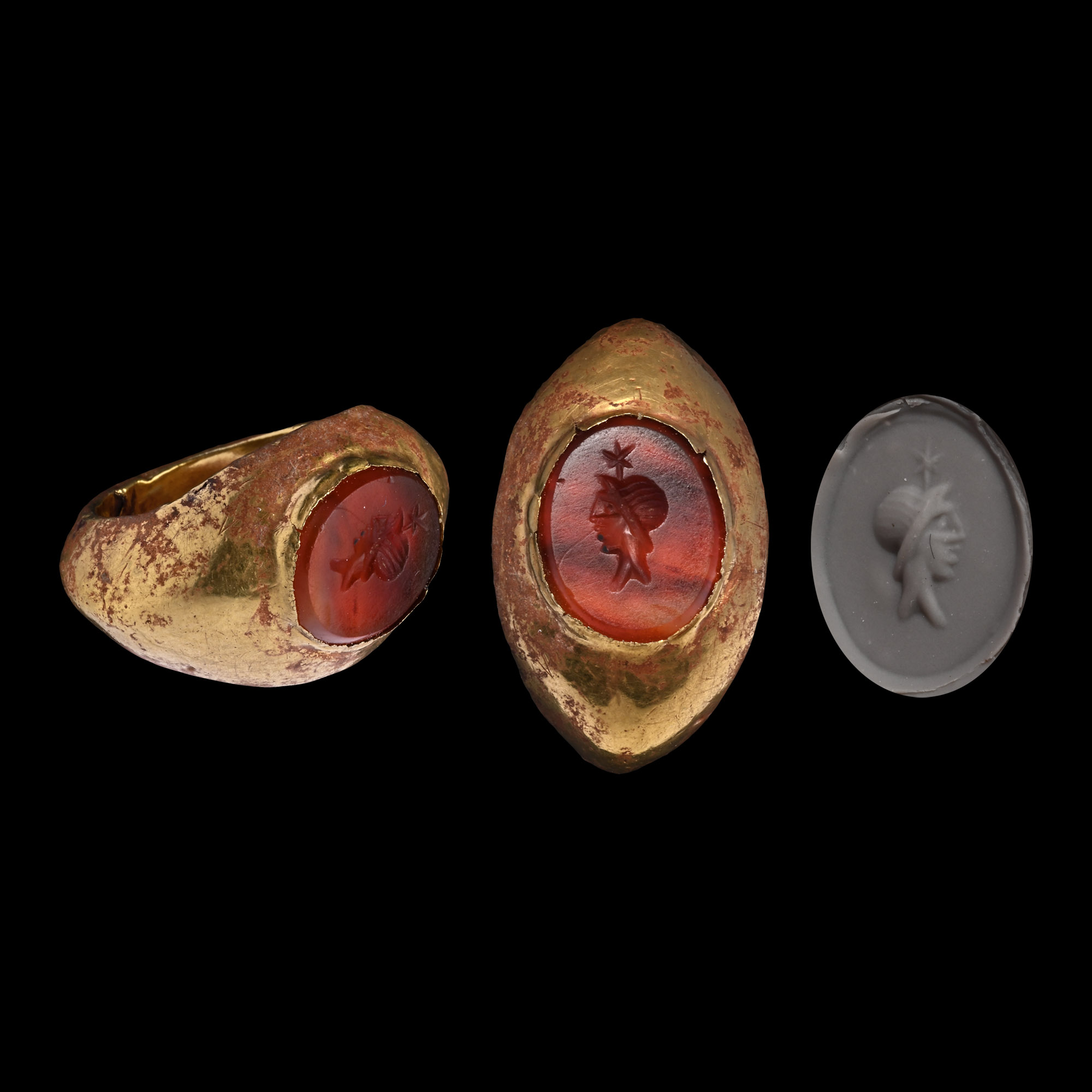 Roman Gold Ring with Carnelian Intaglio Depicting Castor