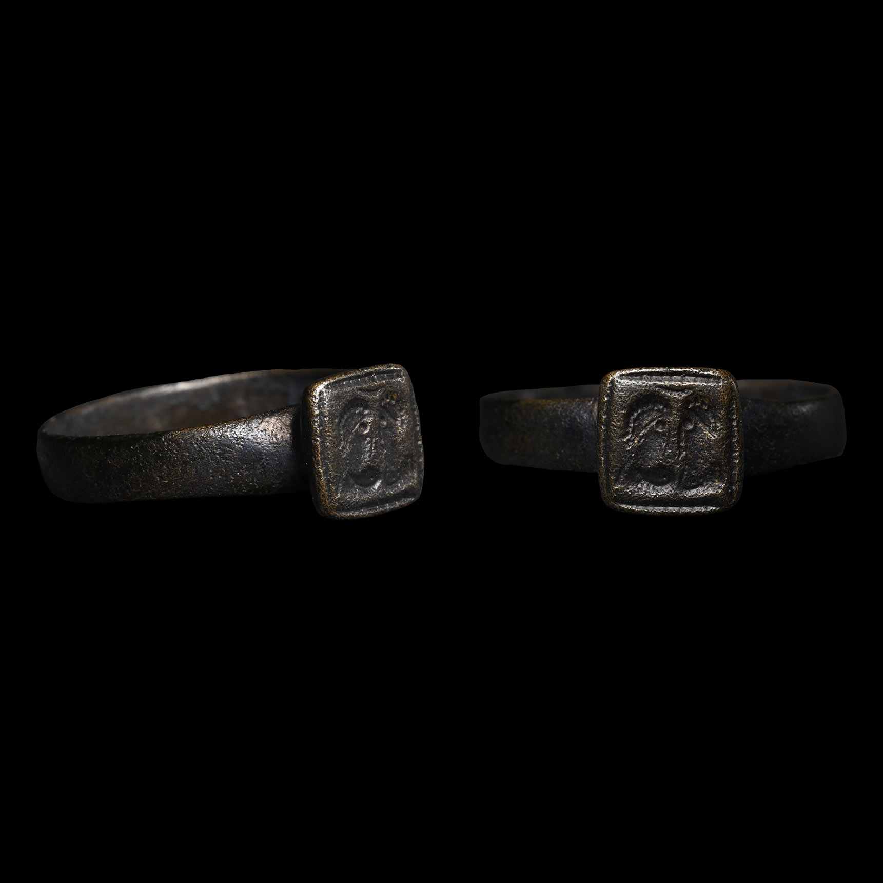 Byzantine Bronze Marriage Ring with Facing Busts