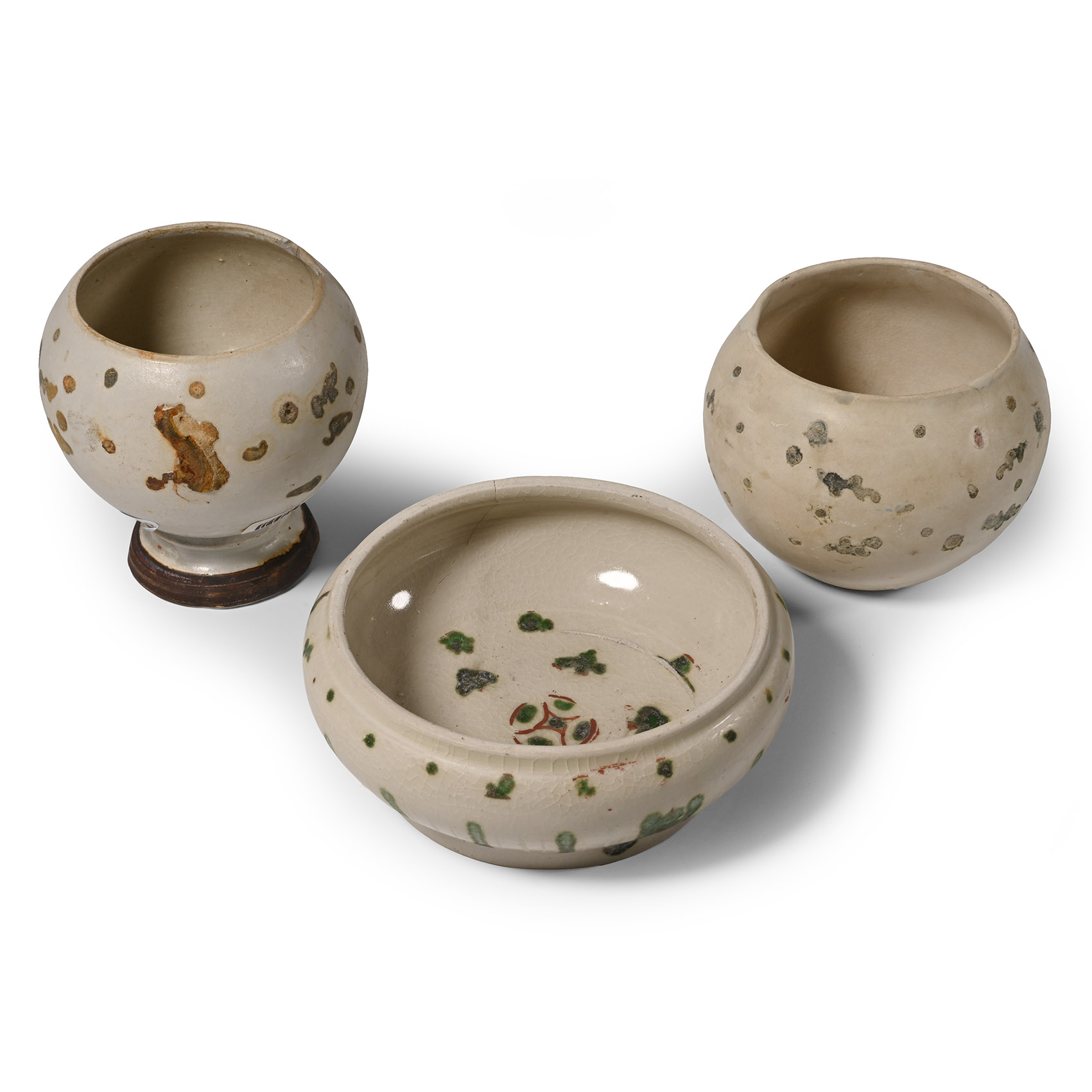 Hoi An Cargo Shipwreck Glazed  Polychrome Bowl Group
