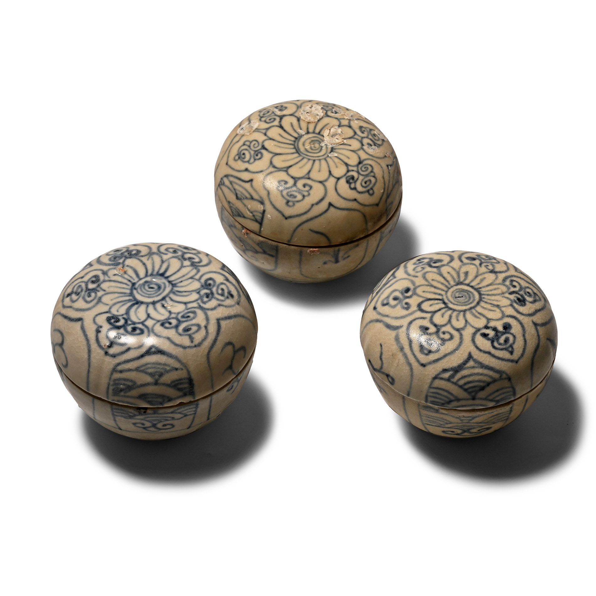 Hoi An Cargo Shipwreck Glazed Blue and White Lidded Box Collection