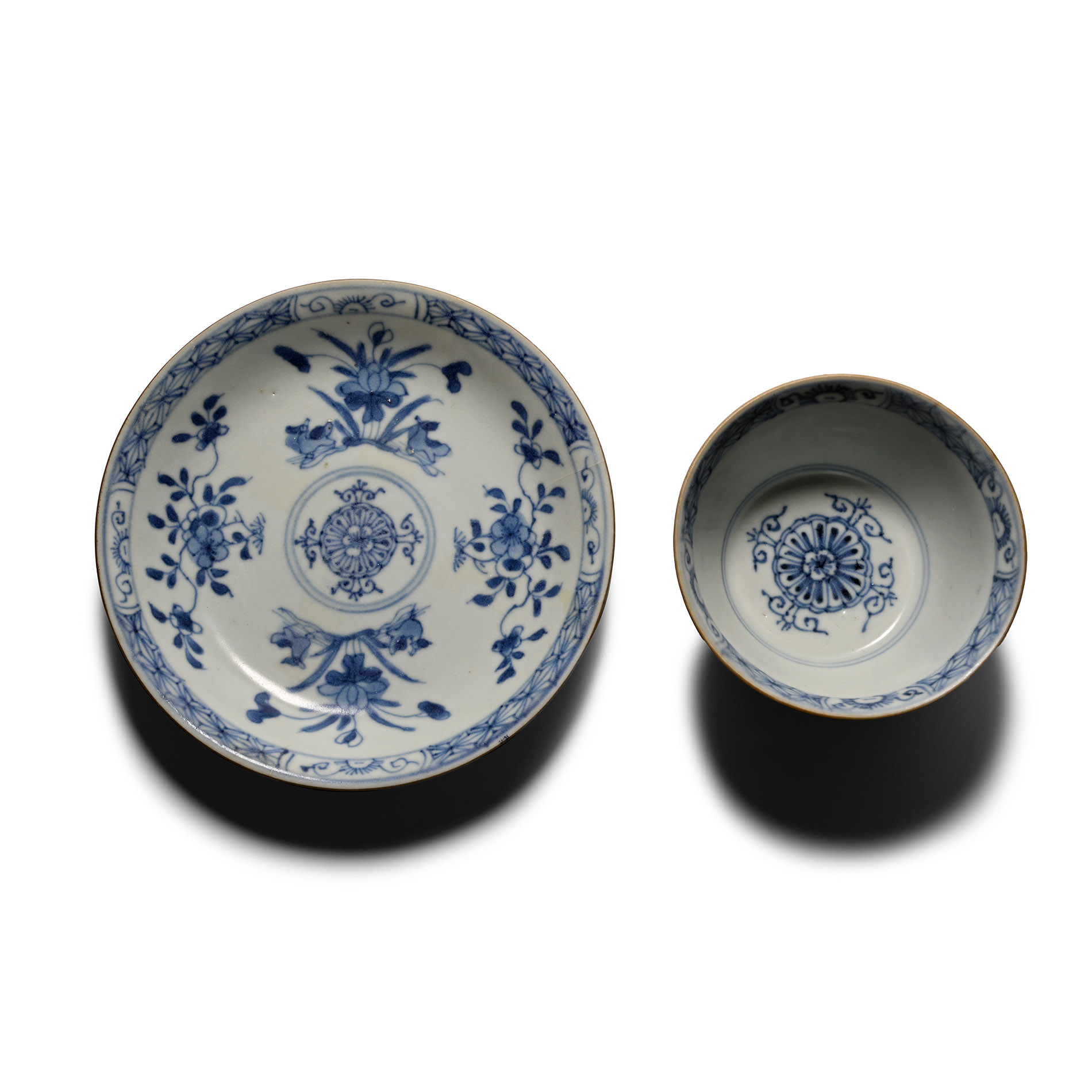 Ca Mau Cargo Shipwreck Glazed Blue and White Tea Bowl and Saucer with Floral Design