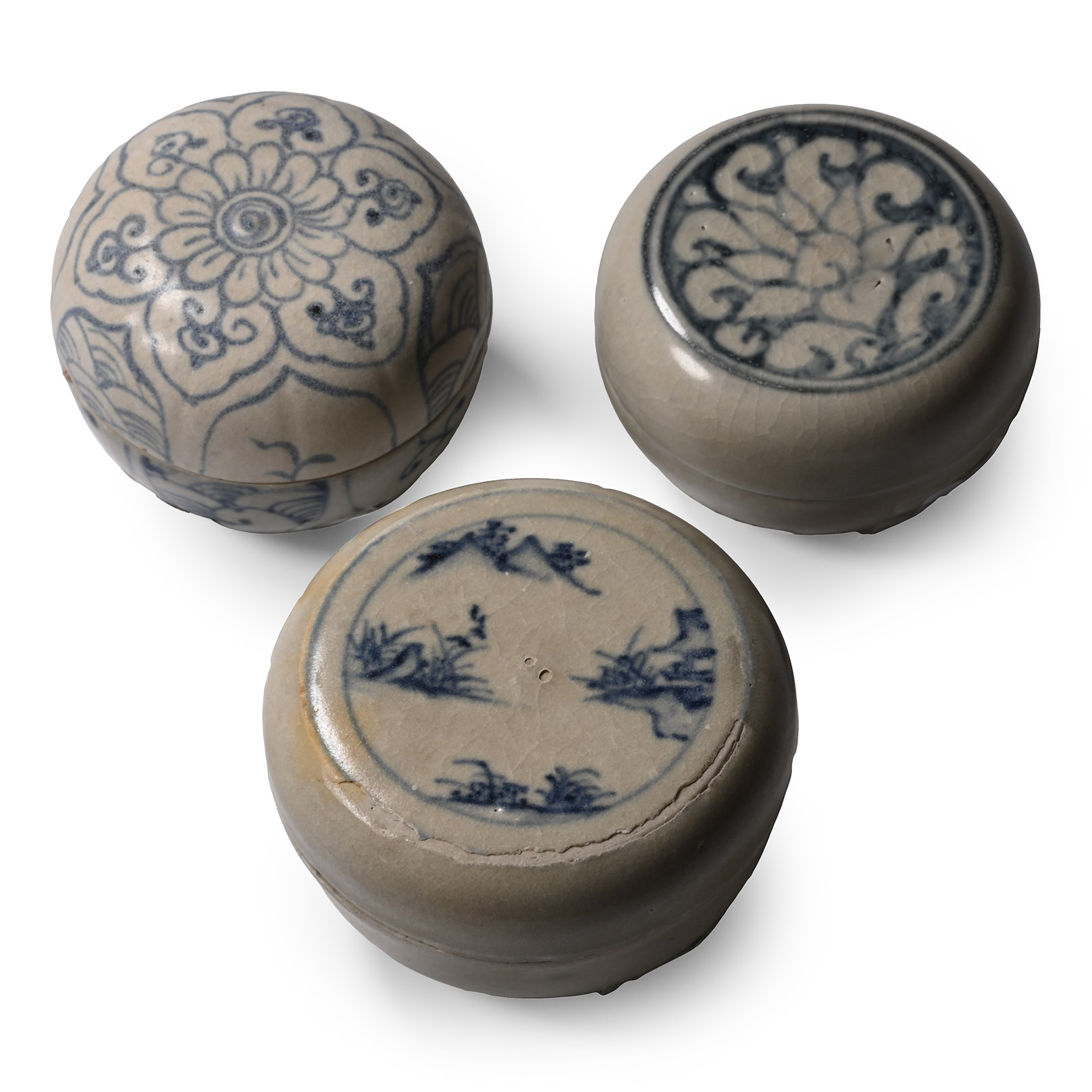 Hoi An Cargo Shipwreck Glazed Blue and White Lidded Box Collection