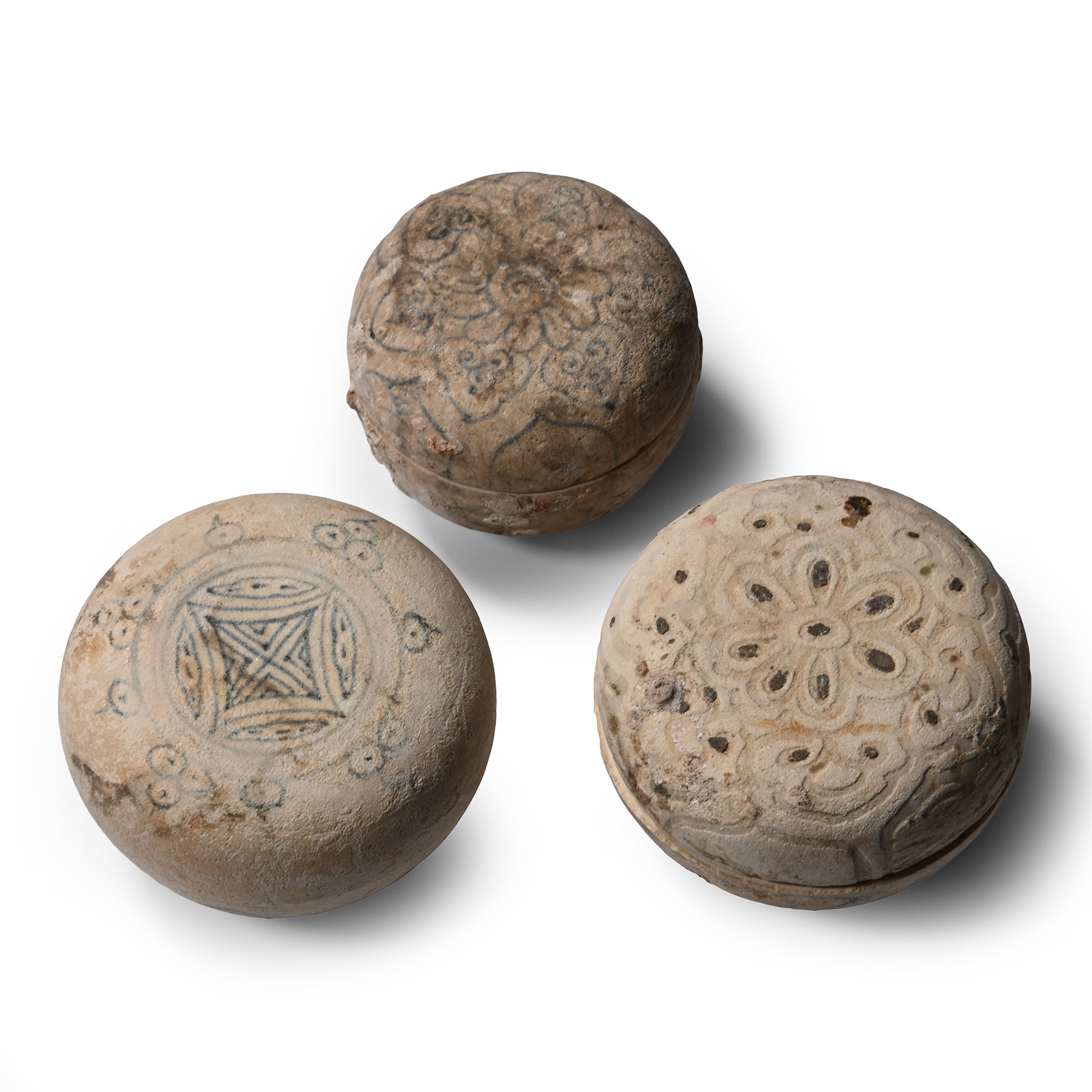 Hoi An Cargo Shipwreck Glazed Blue and White Lidded Box Collection
