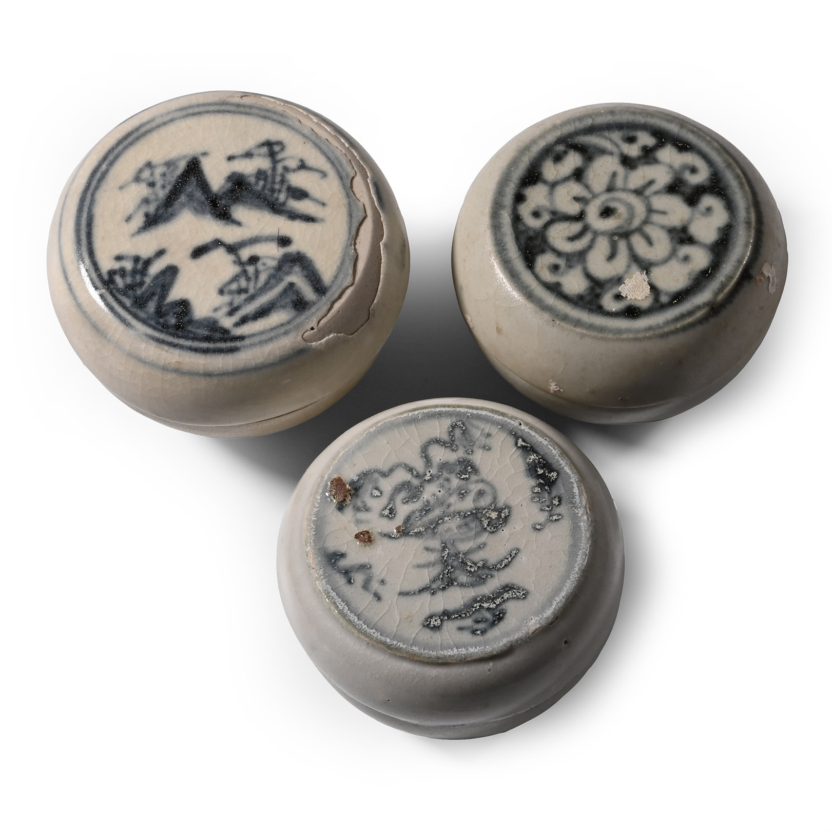 Hoi An Cargo Shipwreck Glazed Blue and White Lidded Box Collection