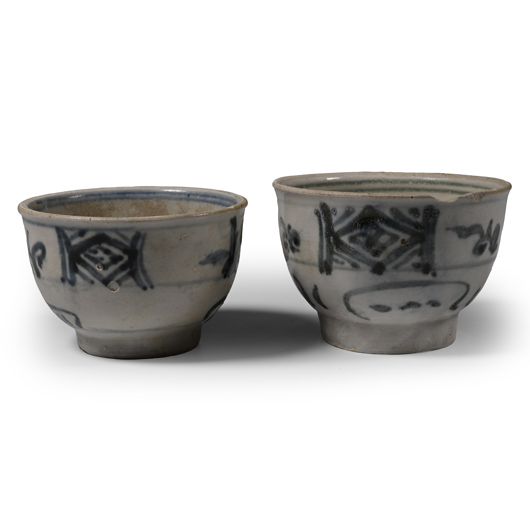 Hoi An Cargo Shipwreck Glazed Blue and White Bowl Pair