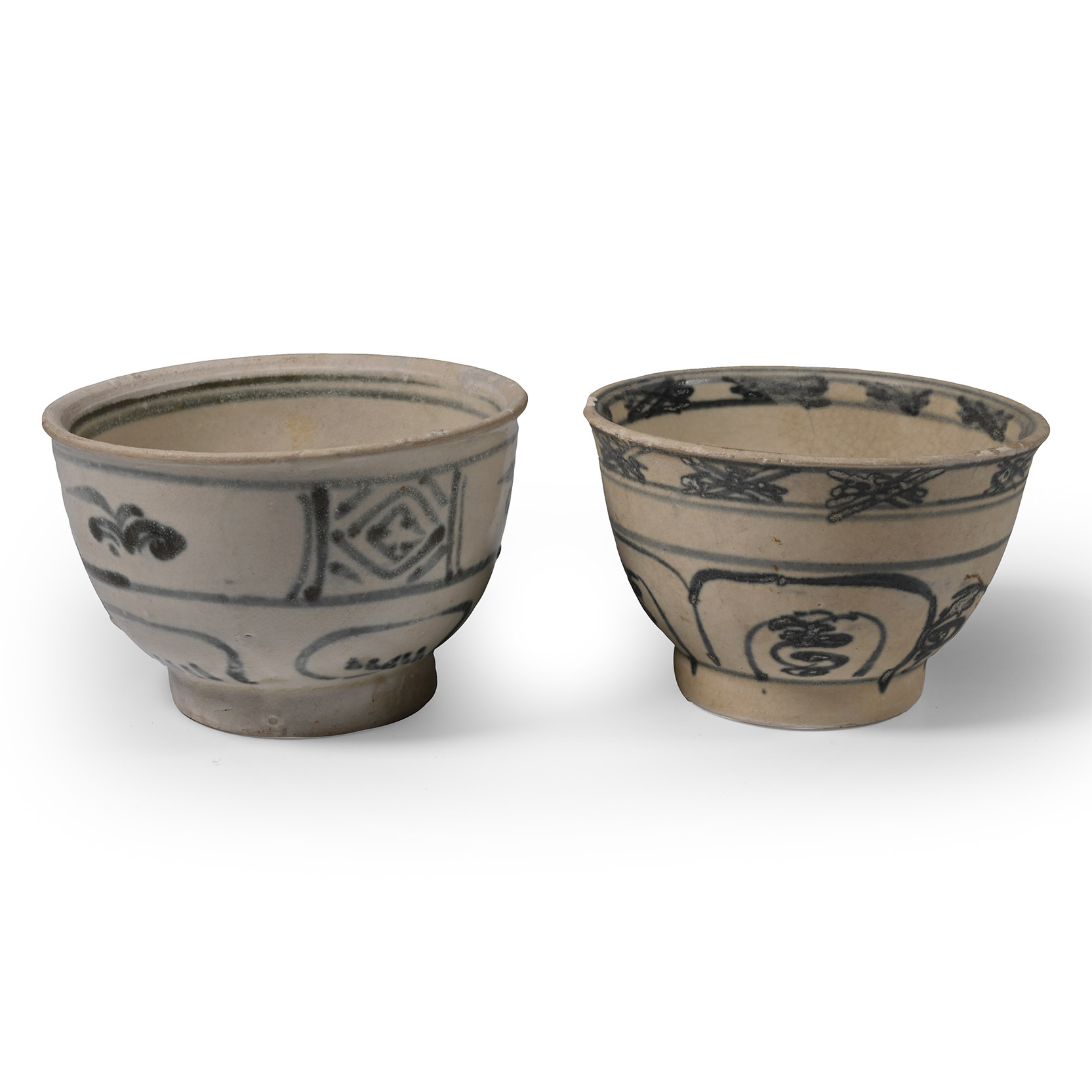 Hoi An Cargo Shipwreck Glazed Blue and White Bowl Pair