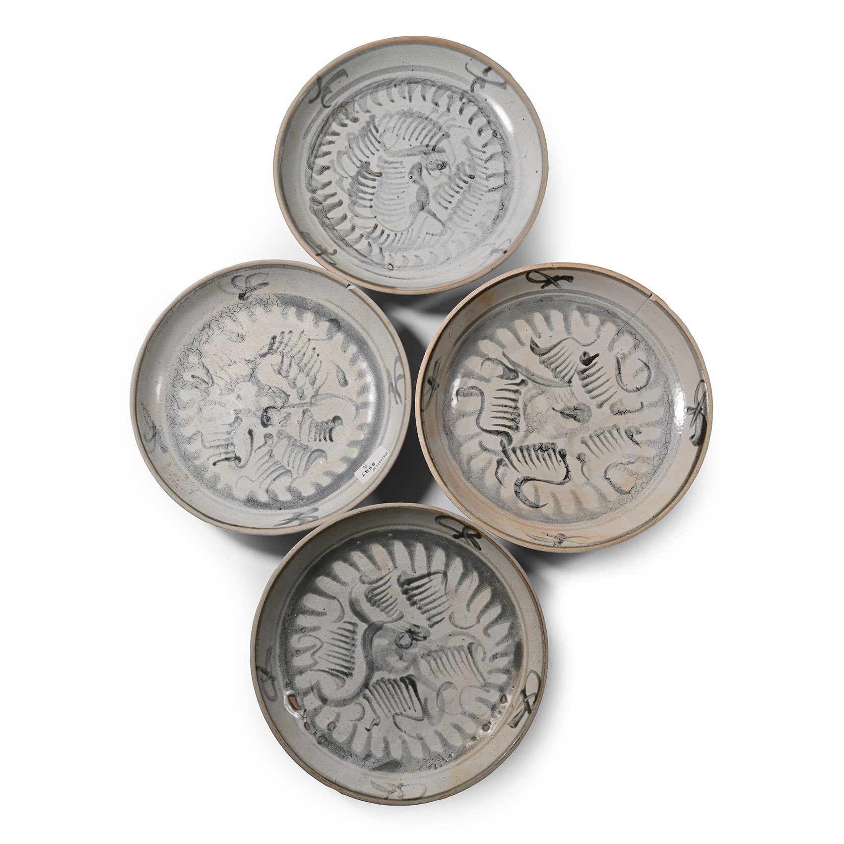 Tek Sing Treasure Shipwreck Glazed Grey and White Plate Set