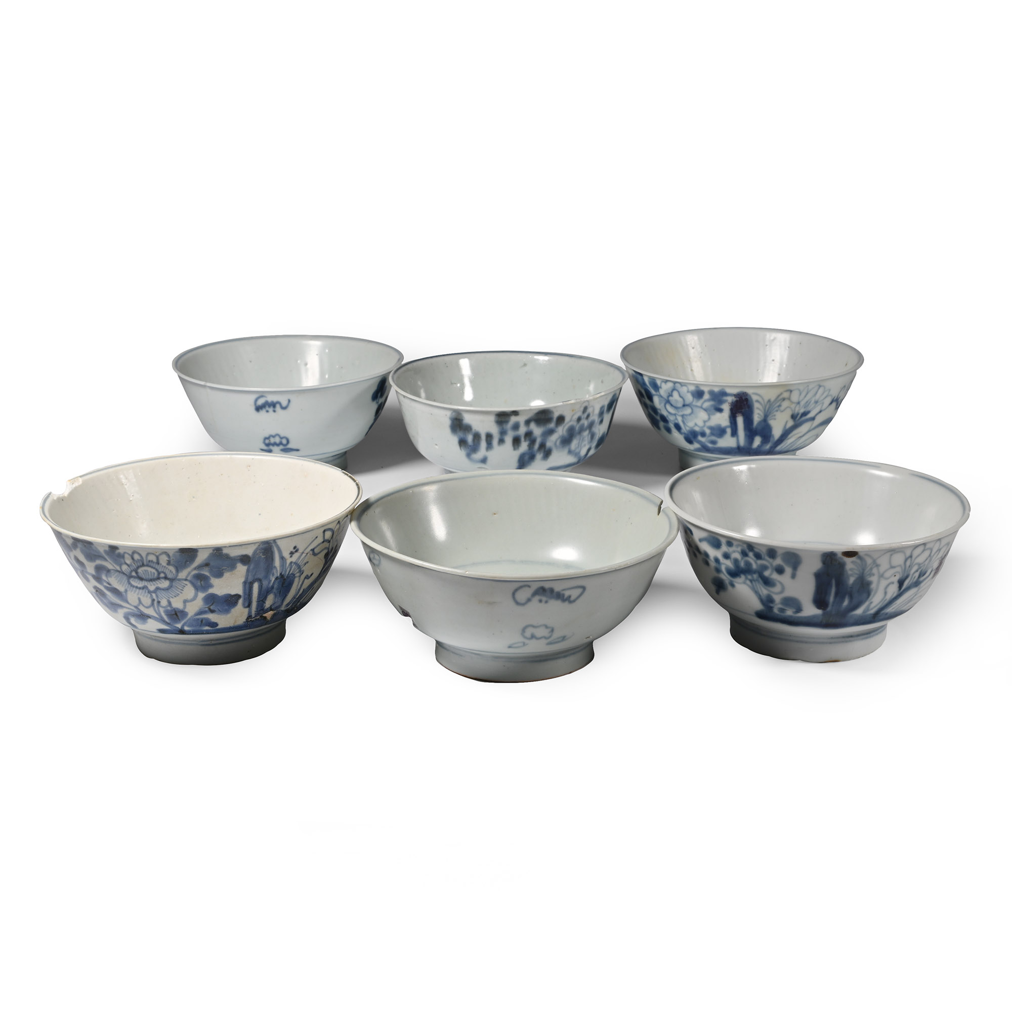 Large Tek Sing Treasure Shipwreck Glazed Blue and White Bowl Group