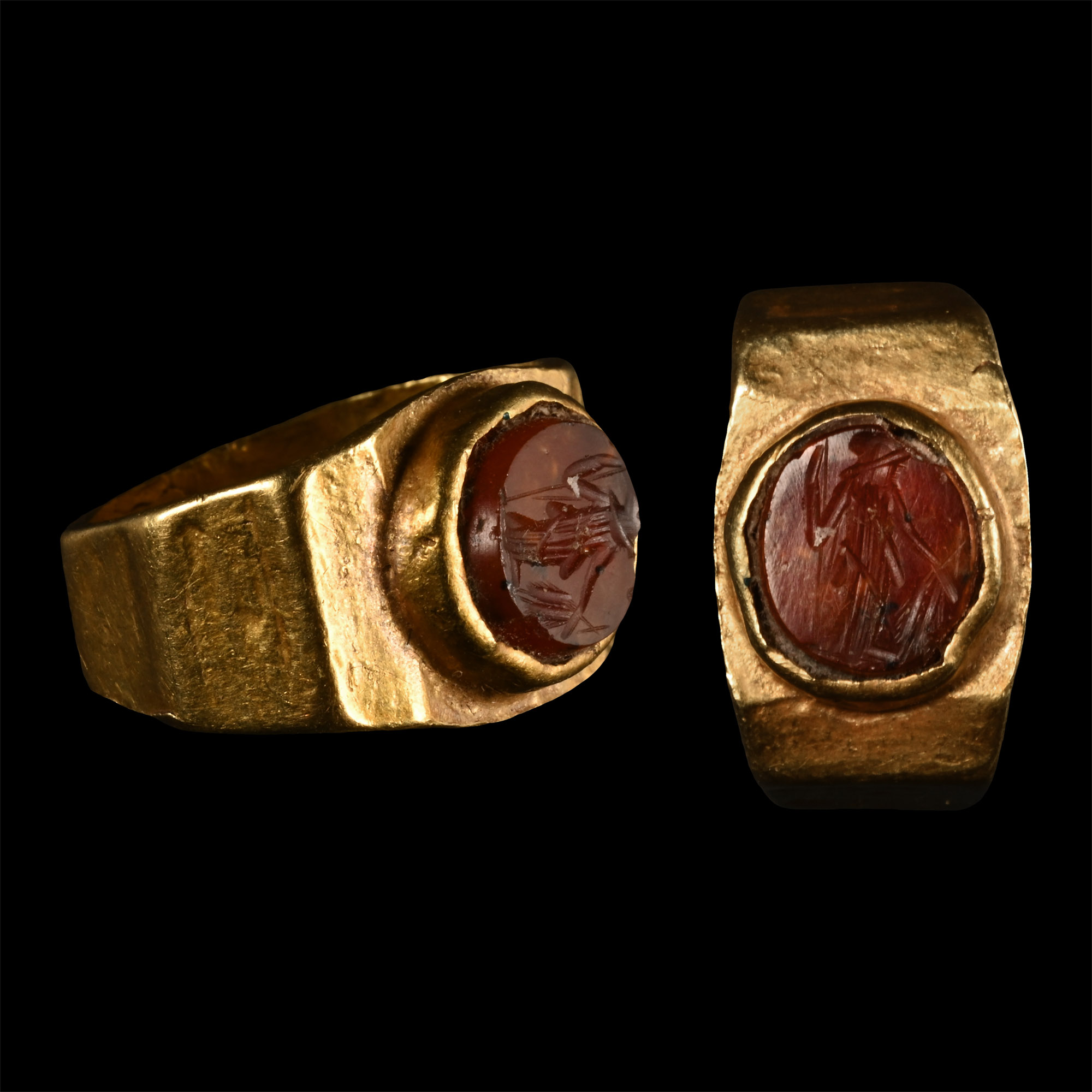 Roman Gold Ring with Minerva Gemstone