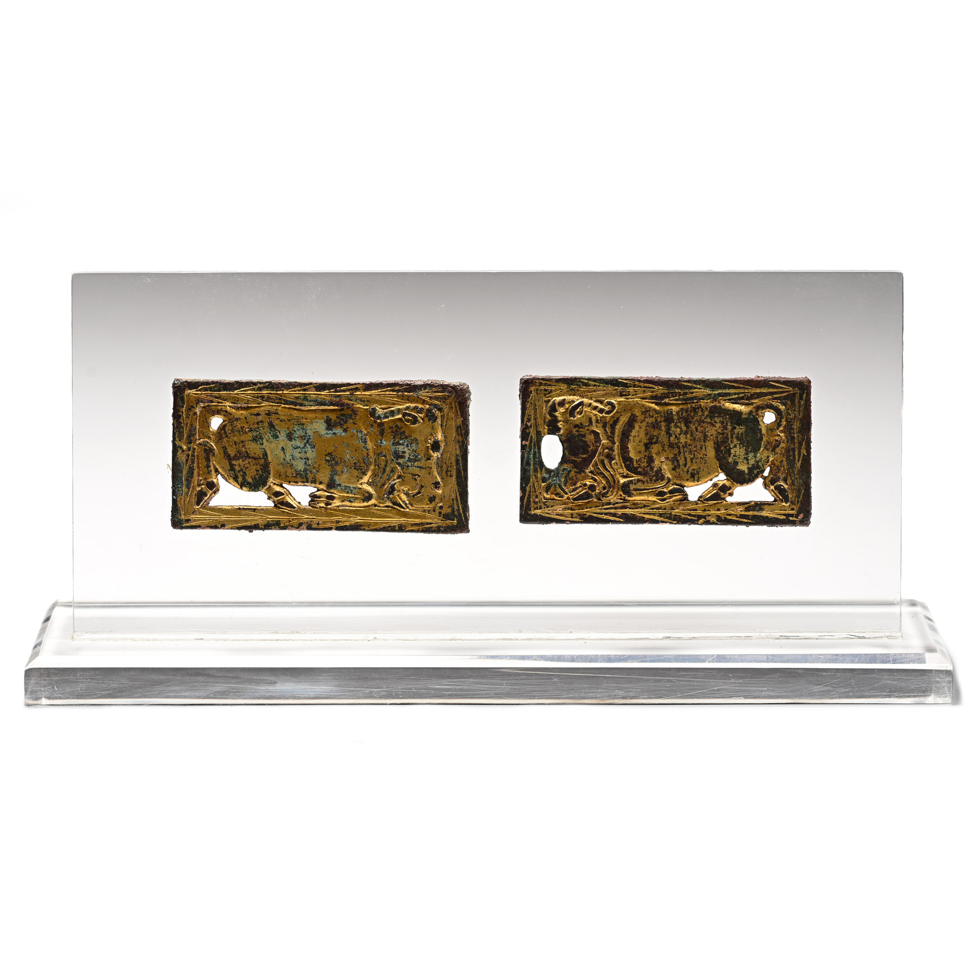 Ordos Gilt Bronze Belt Plate Pair with Bulls