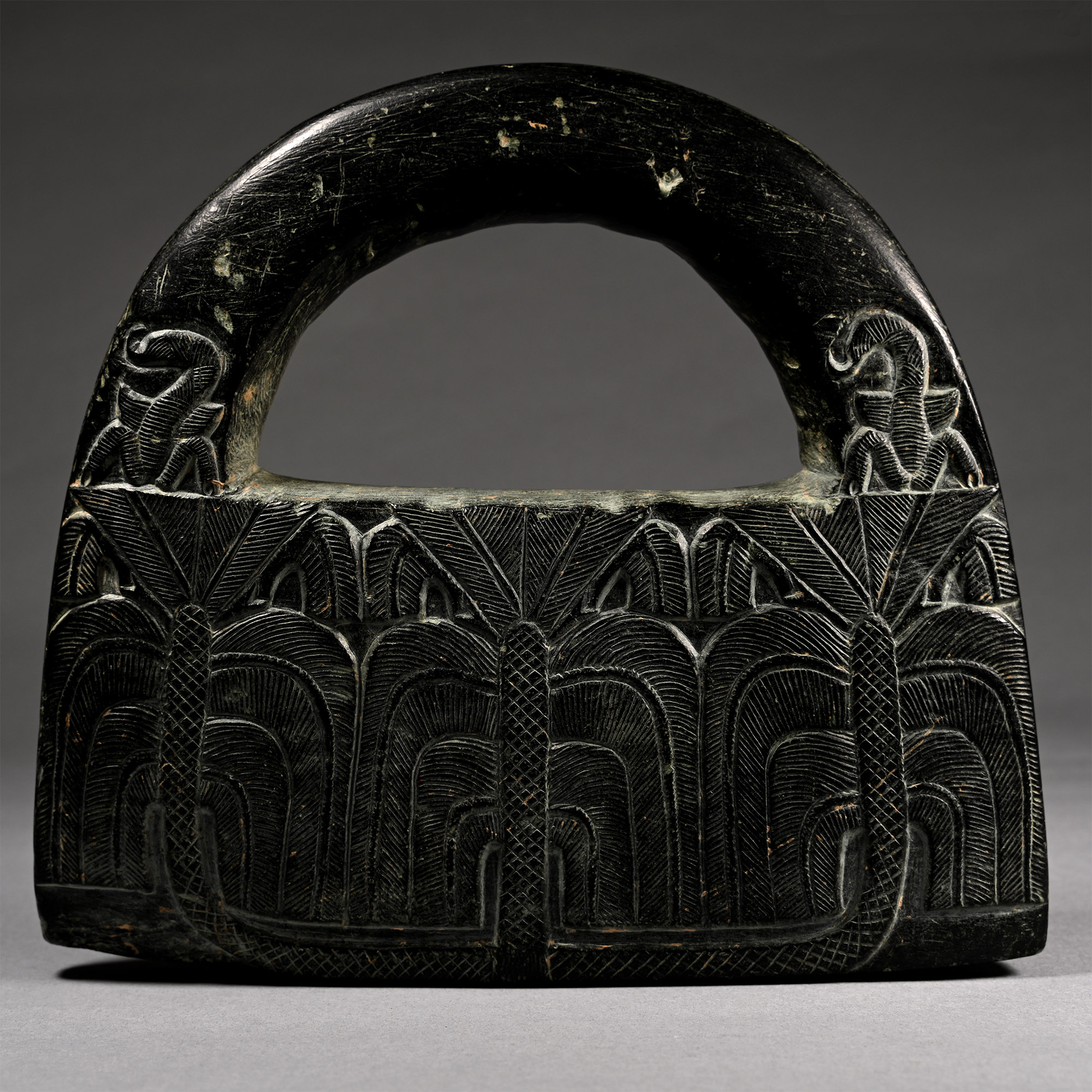 Bactrian Black Steatite 'Hand Bag' Ceremonial Weight