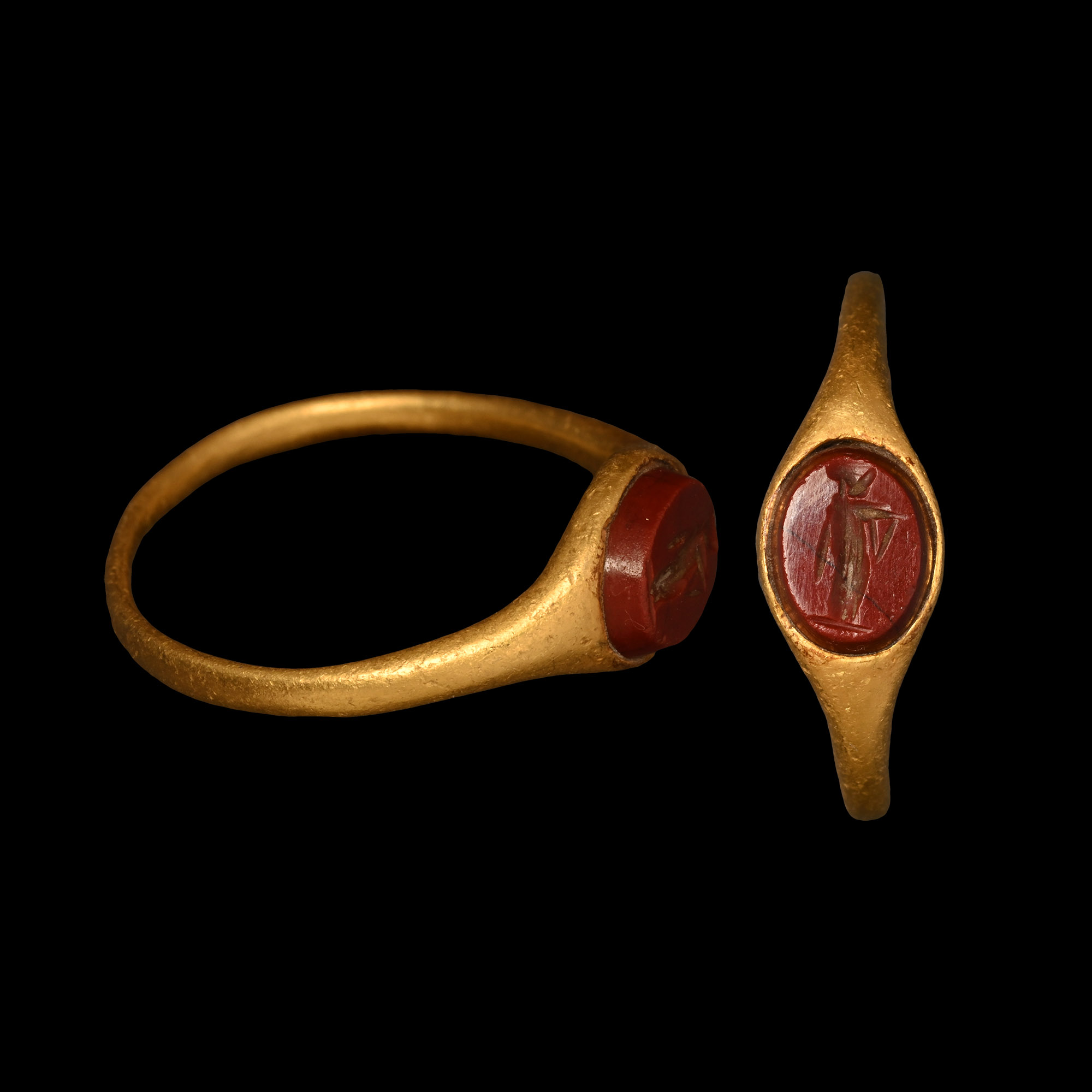 Roman Gold Ring with Goddess Minerva Gemstone