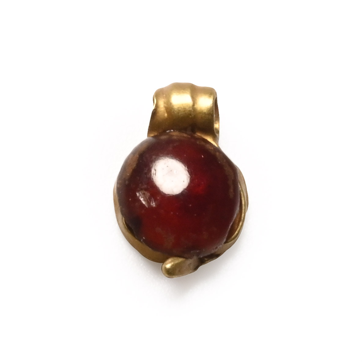 Roman Gold and Garnet Pendant