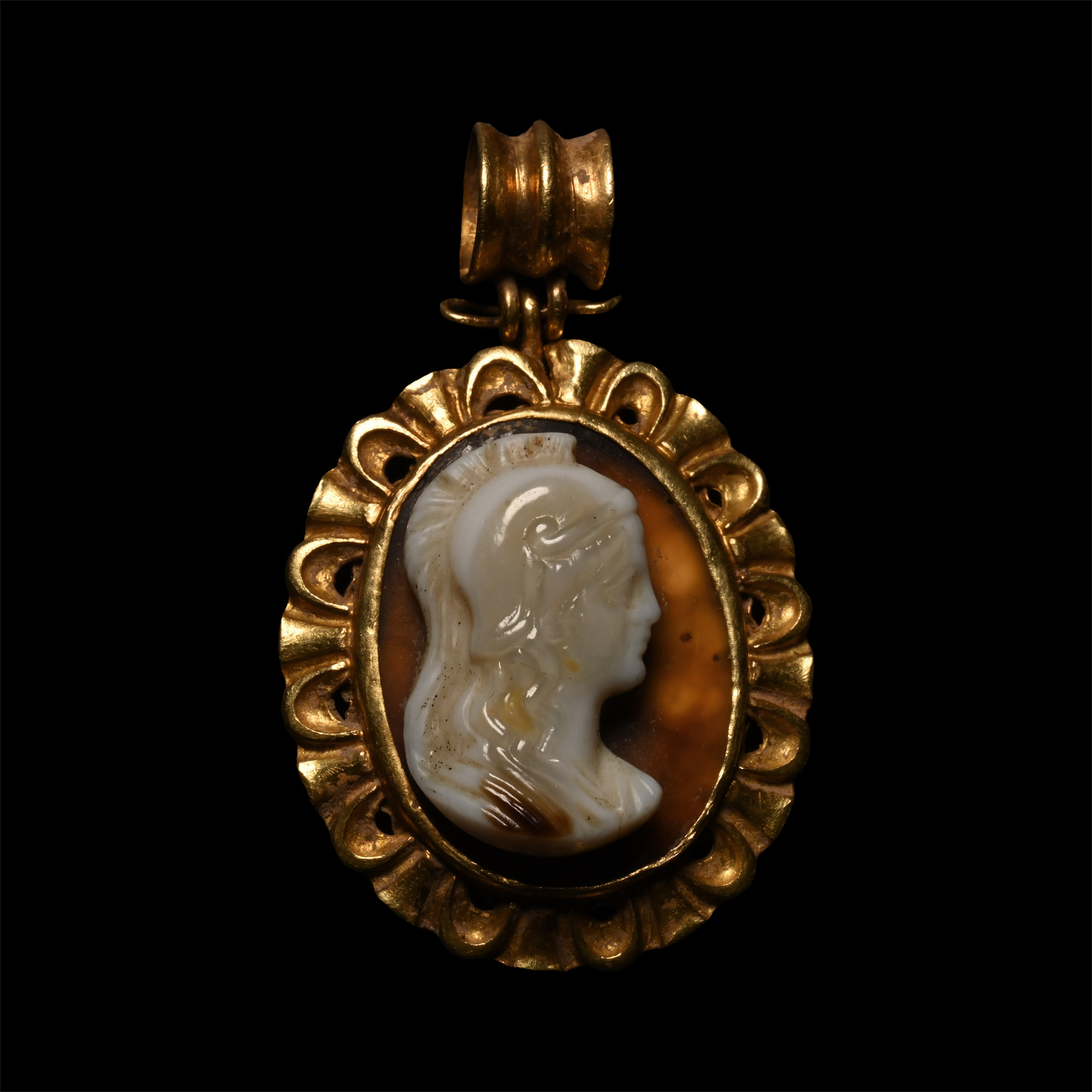 Roman Gold Pendant with Minerva Cameo