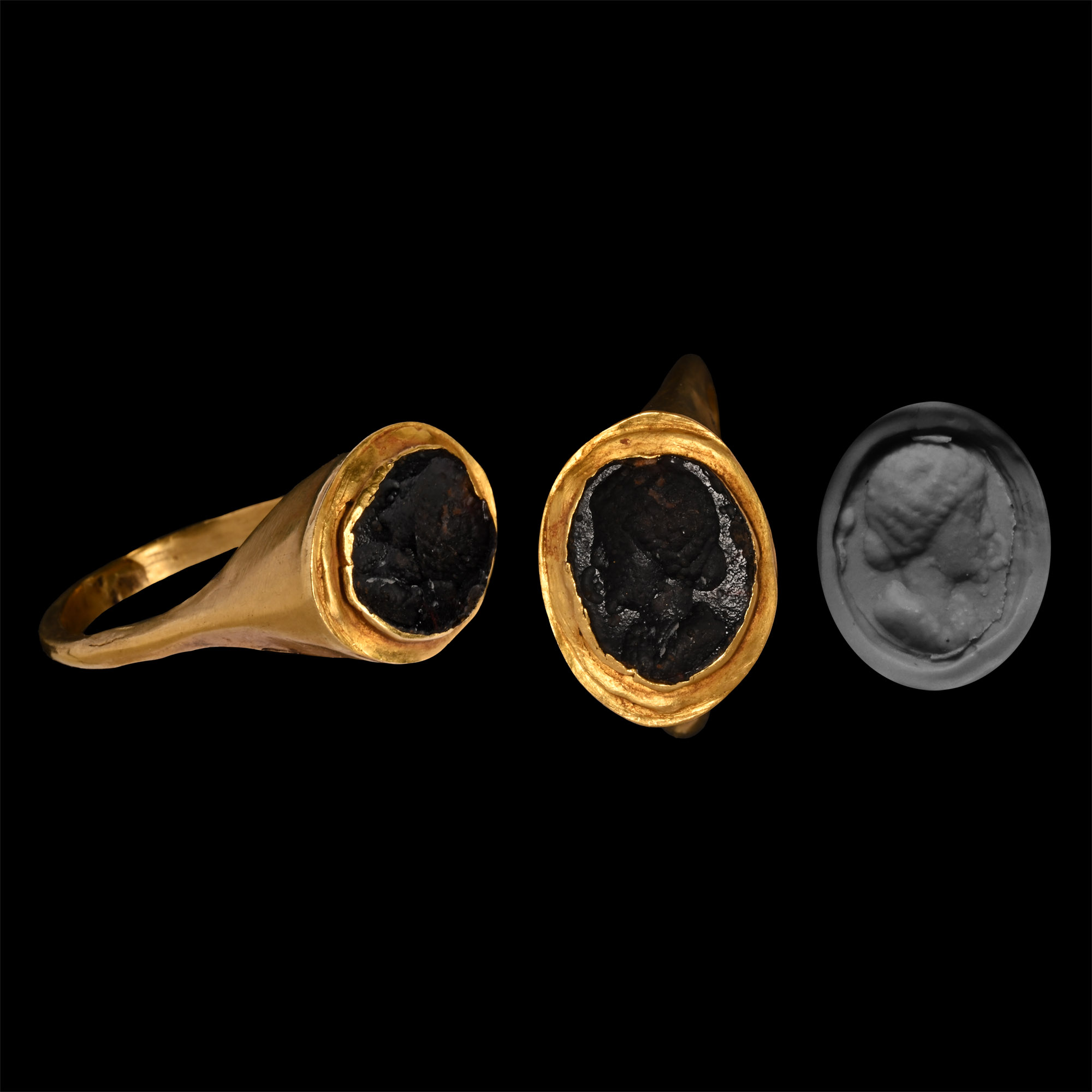 Roman Gold Ring with Glass Bezel