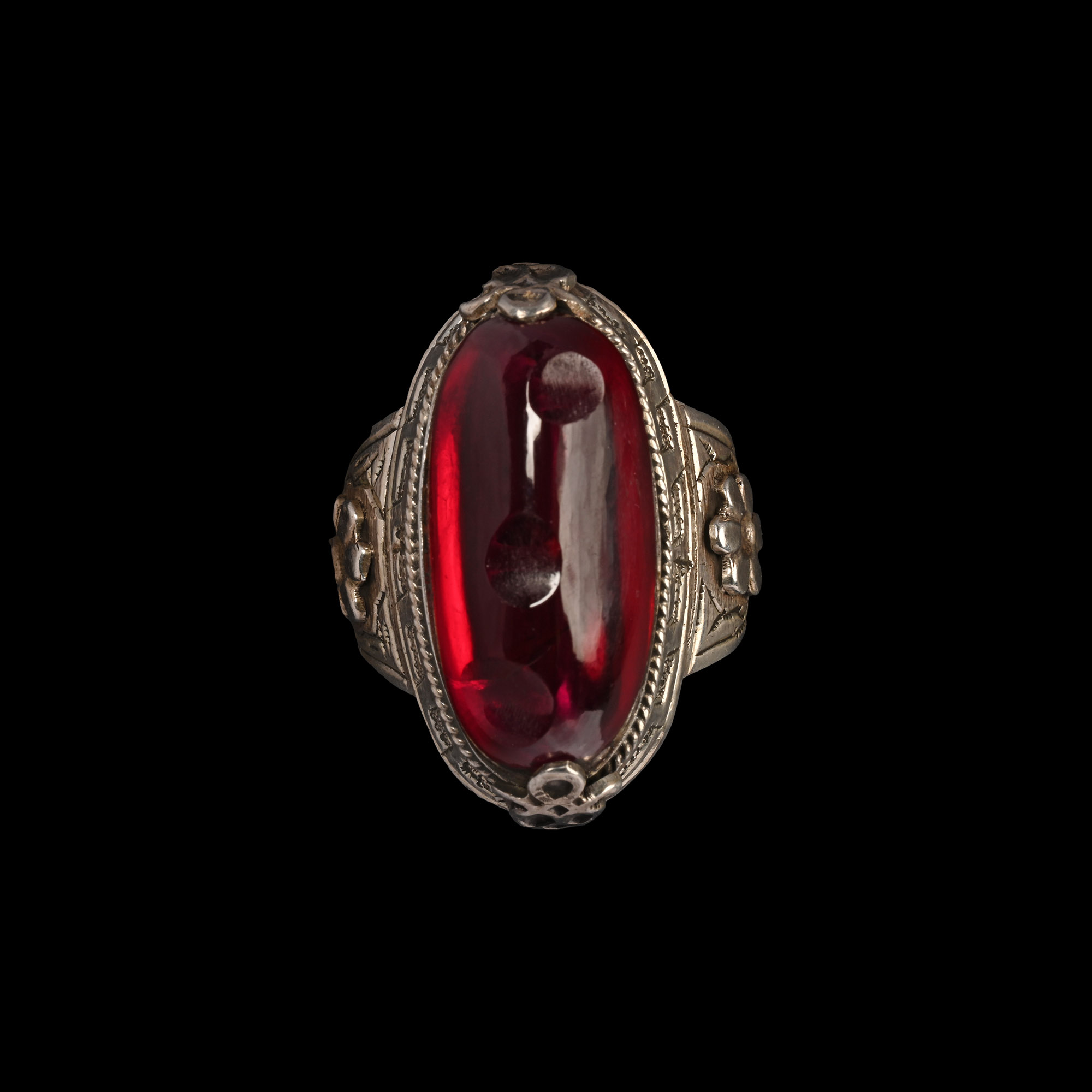 Large Silver-Coloured Metal Ring with Crimson Cabochon