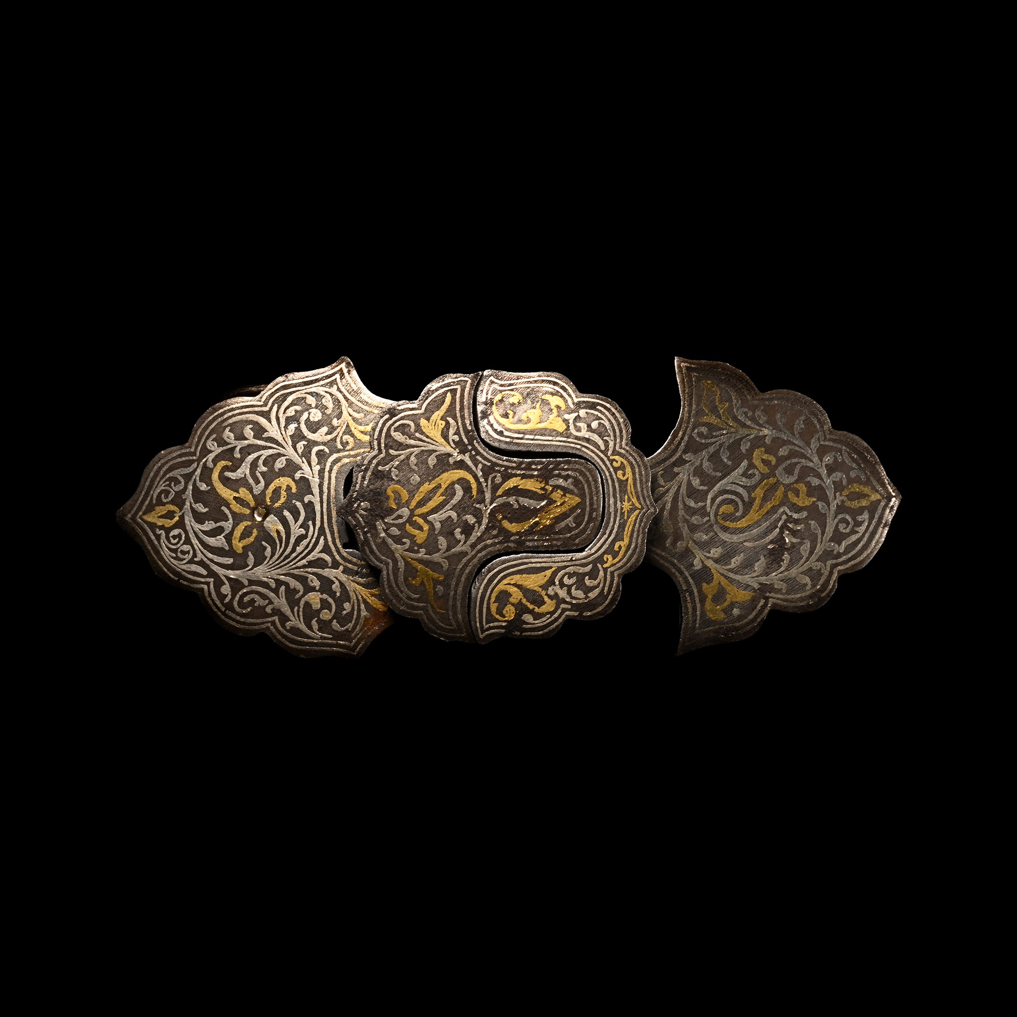 Mughal Inlaid Iron Sword Belt Buckle