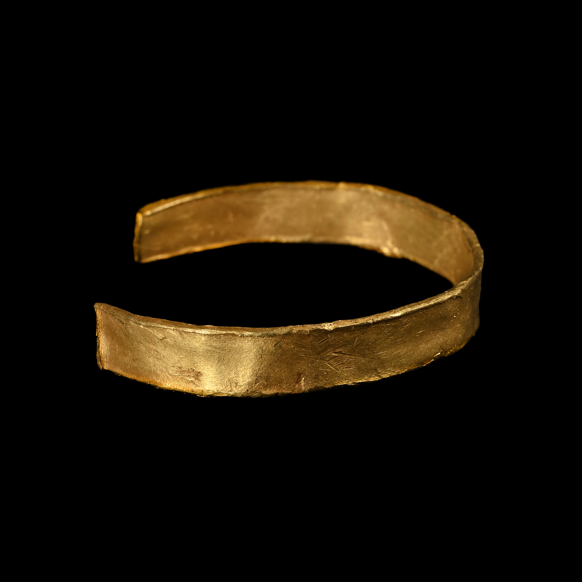'The Kelvedon' Bronze Age Gold Strip Bracelet