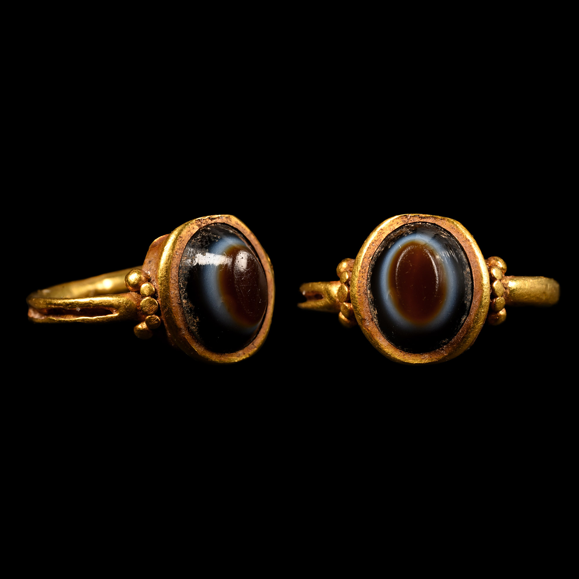 Roman Gold Ring with Eye Cabochon