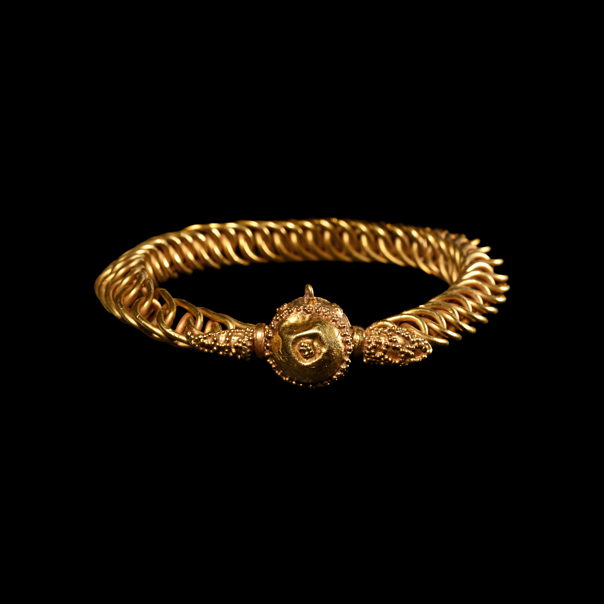 Seljuk Gold Bracelet with Fluted Body