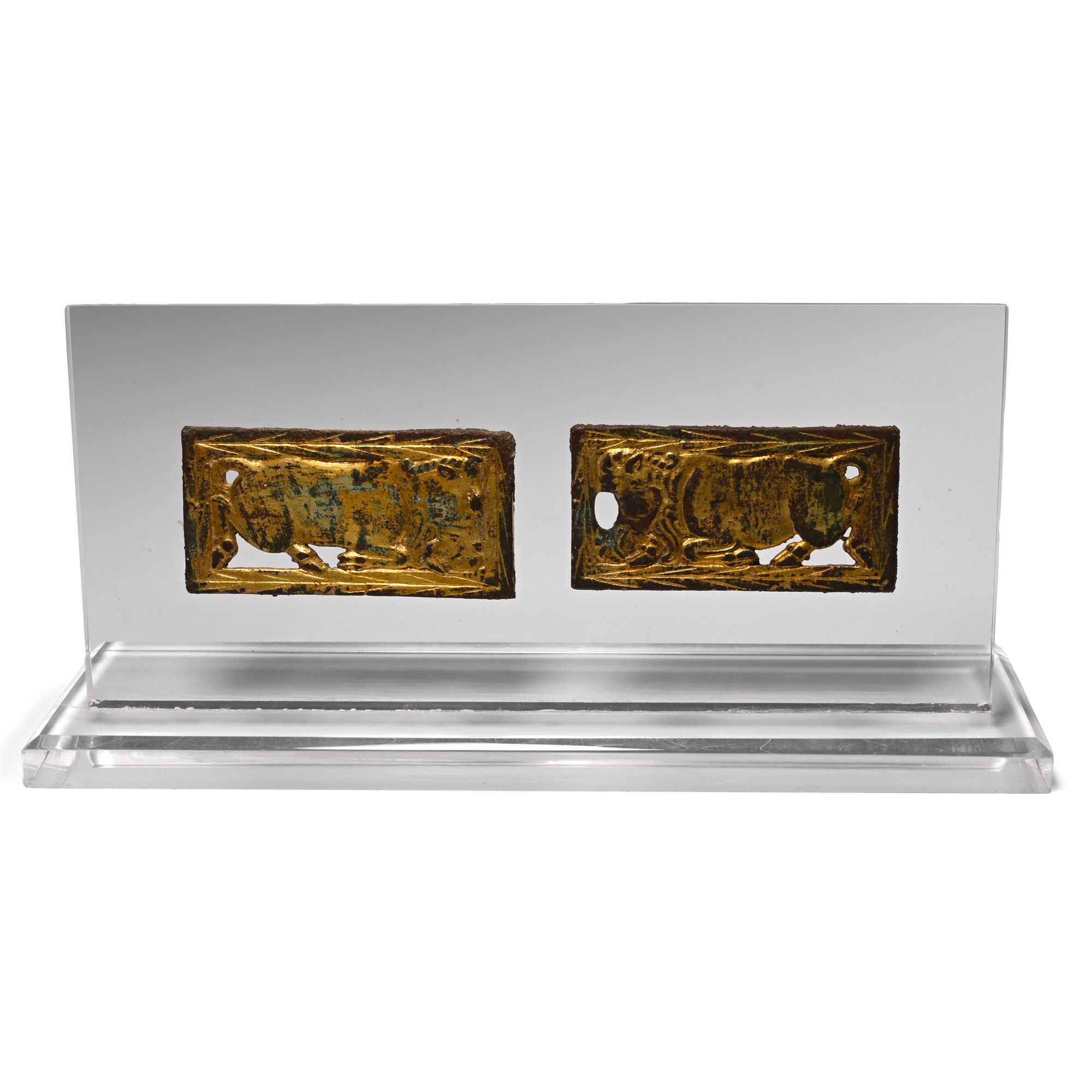 Ordos Gilt Bronze Belt Plate Pair with Bulls