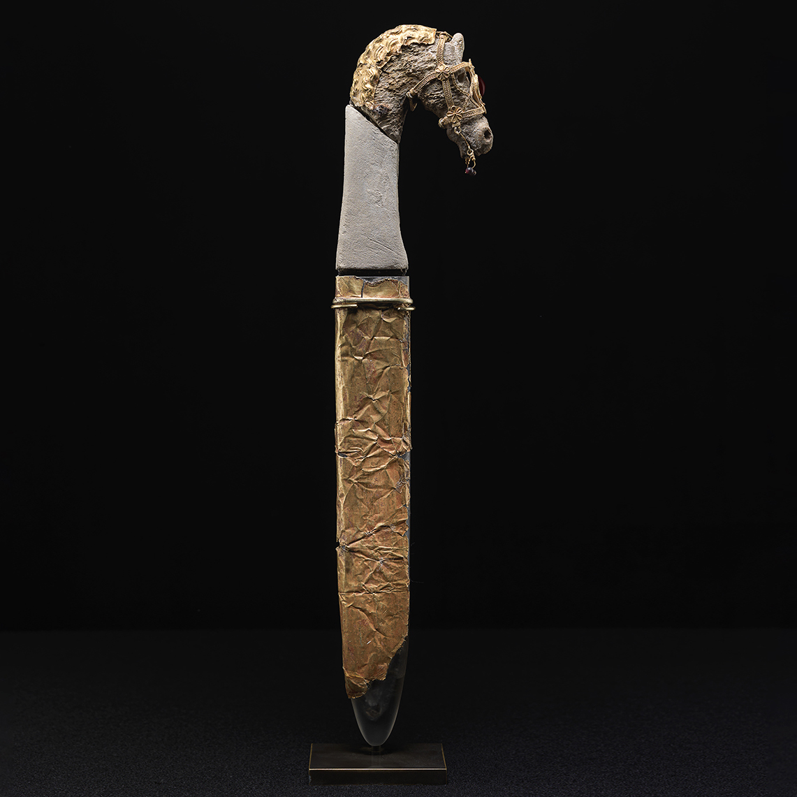 Achaemenid Akinakes with Horse-Head Hilt and Gold Chain