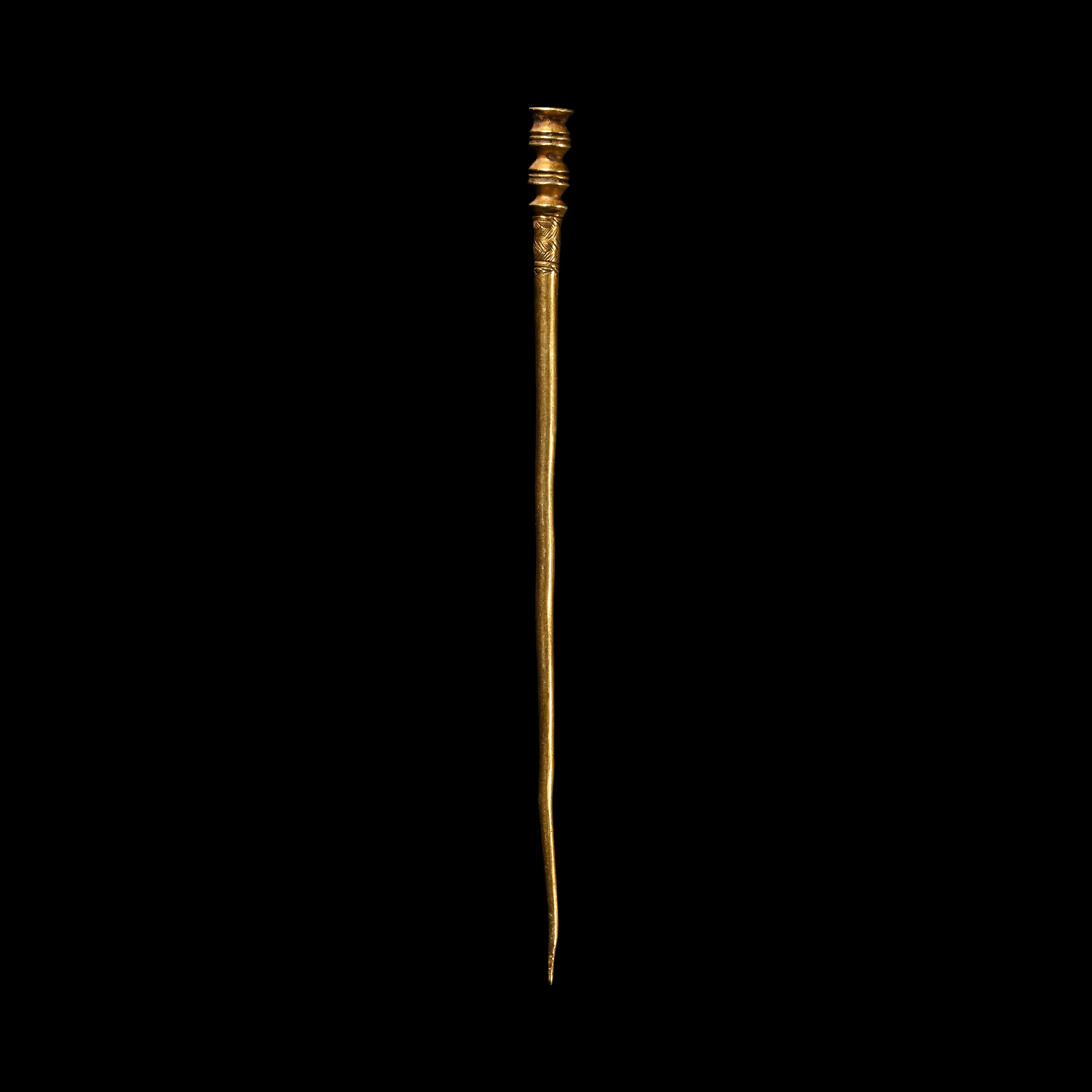 Roman Decorated Gold Dress Pin