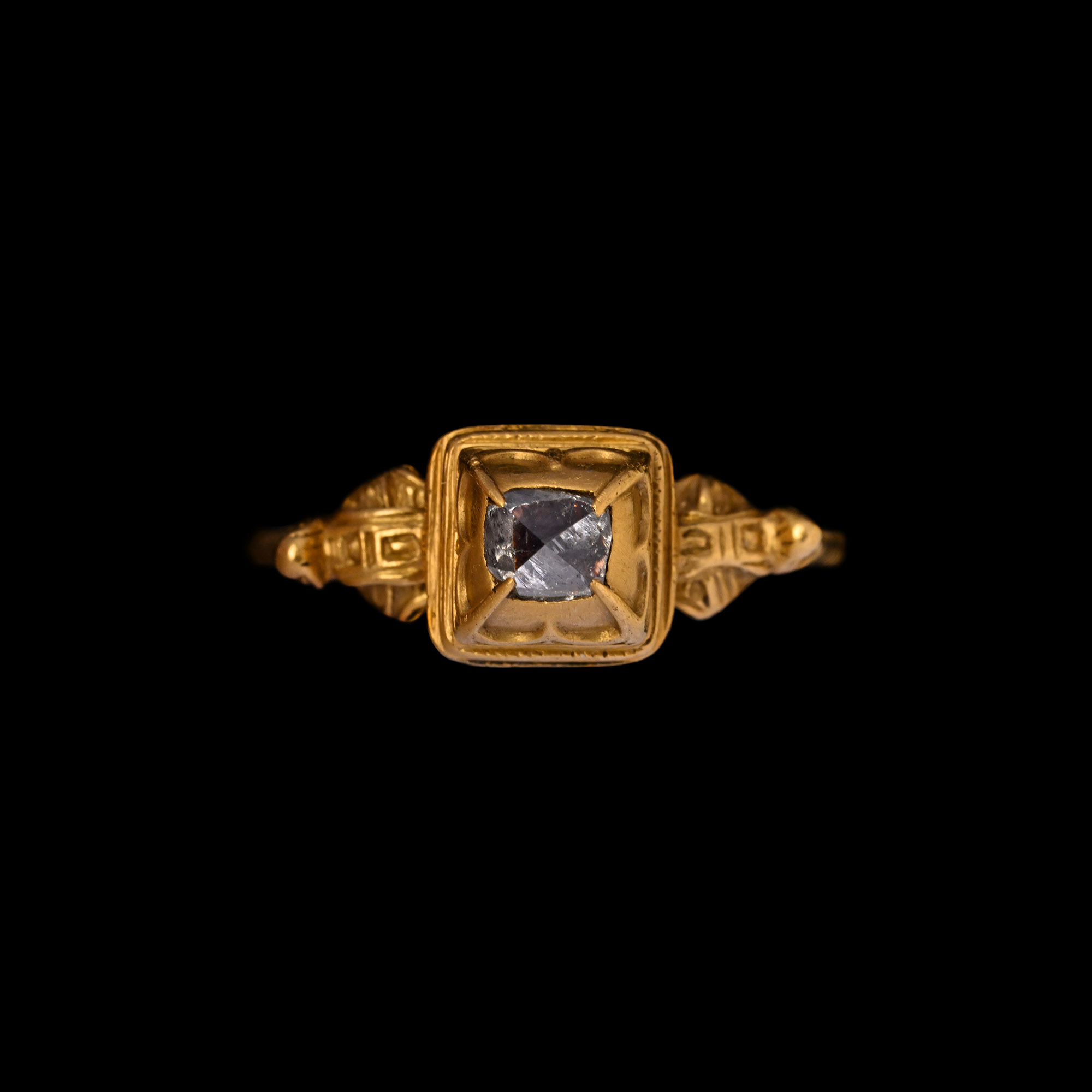 Renaissance Gold Ring with Diamond Crystal