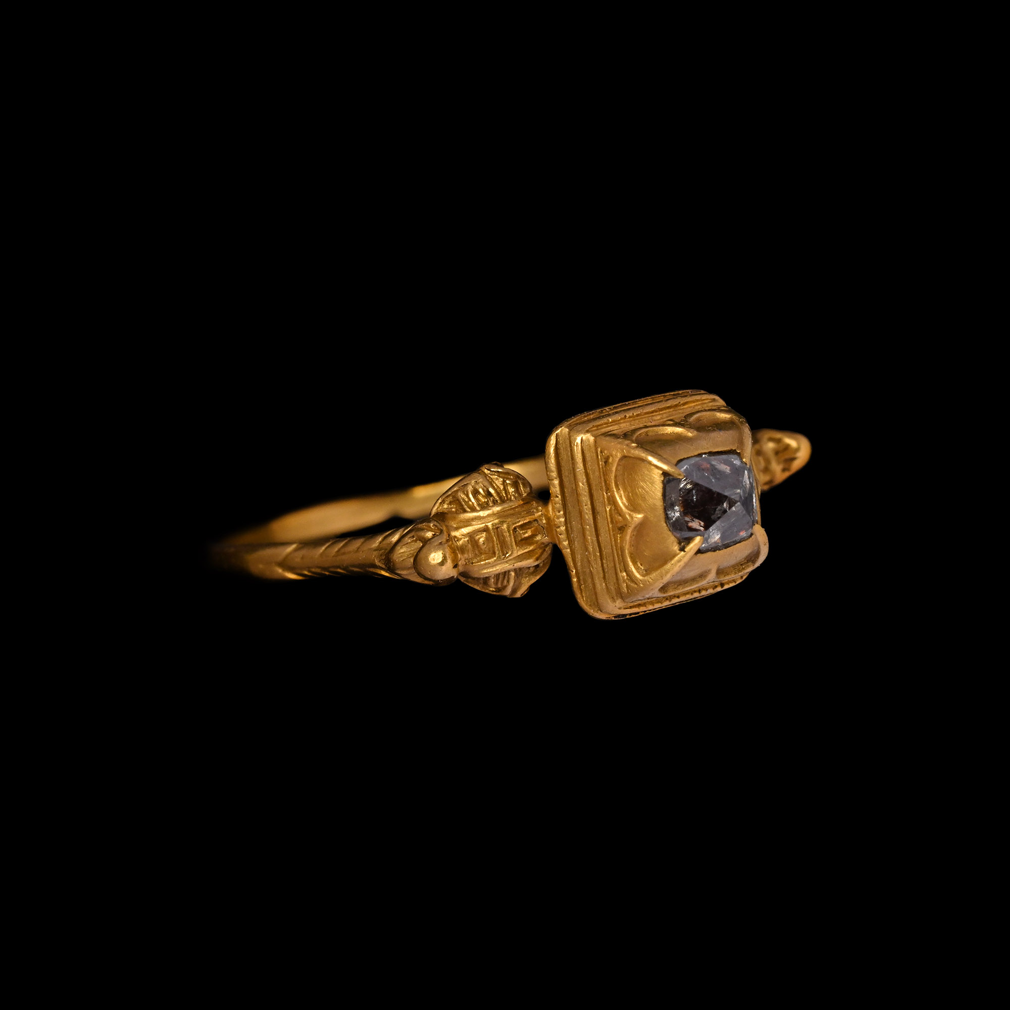 Renaissance Gold Ring with Diamond Crystal