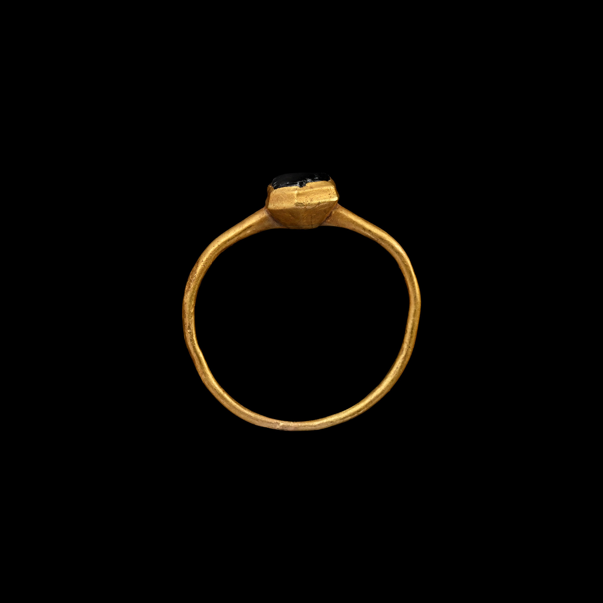 'The Caunton' Medieval Gold Ring with Cobalt Blue Gemstone