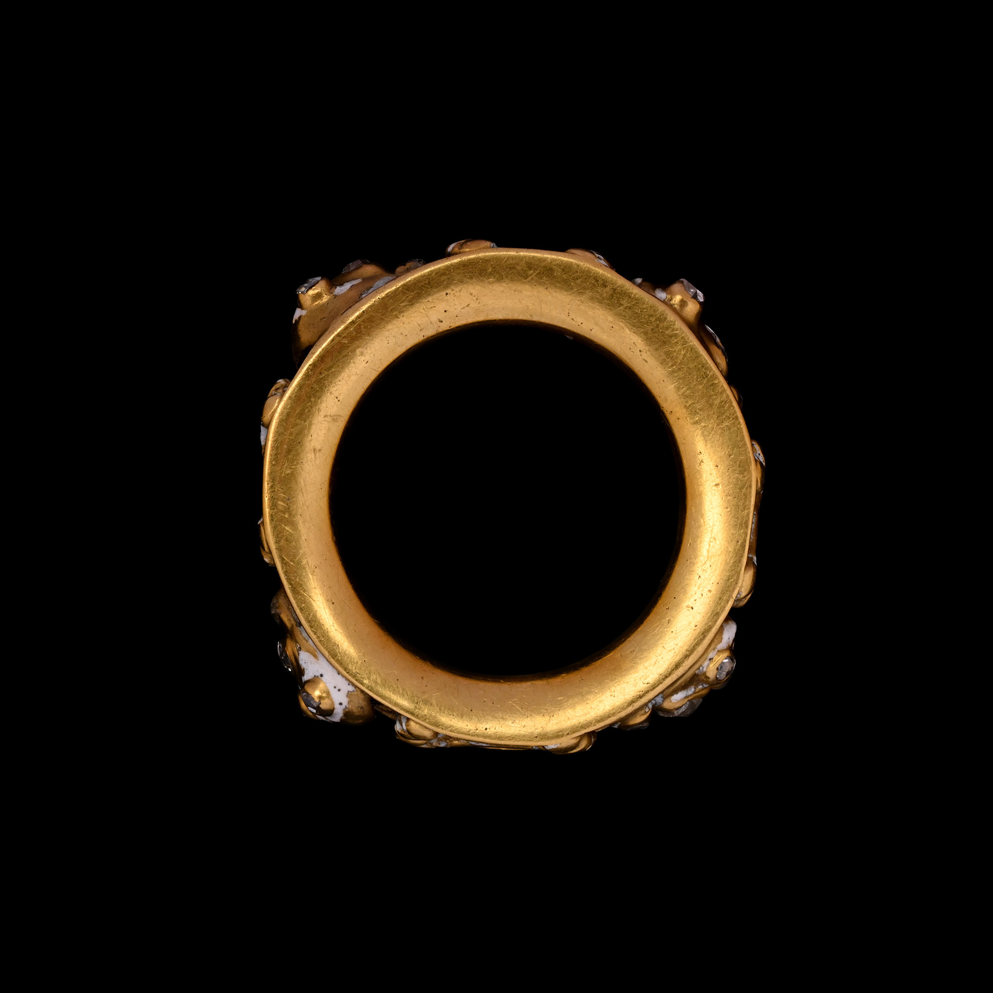 Stuart Period Gold Memento Mori Ring with Jewelled Skulls and Crossed Bones