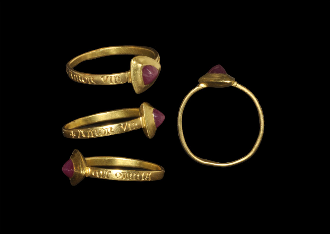 Medieval Gold Inscribed Ring