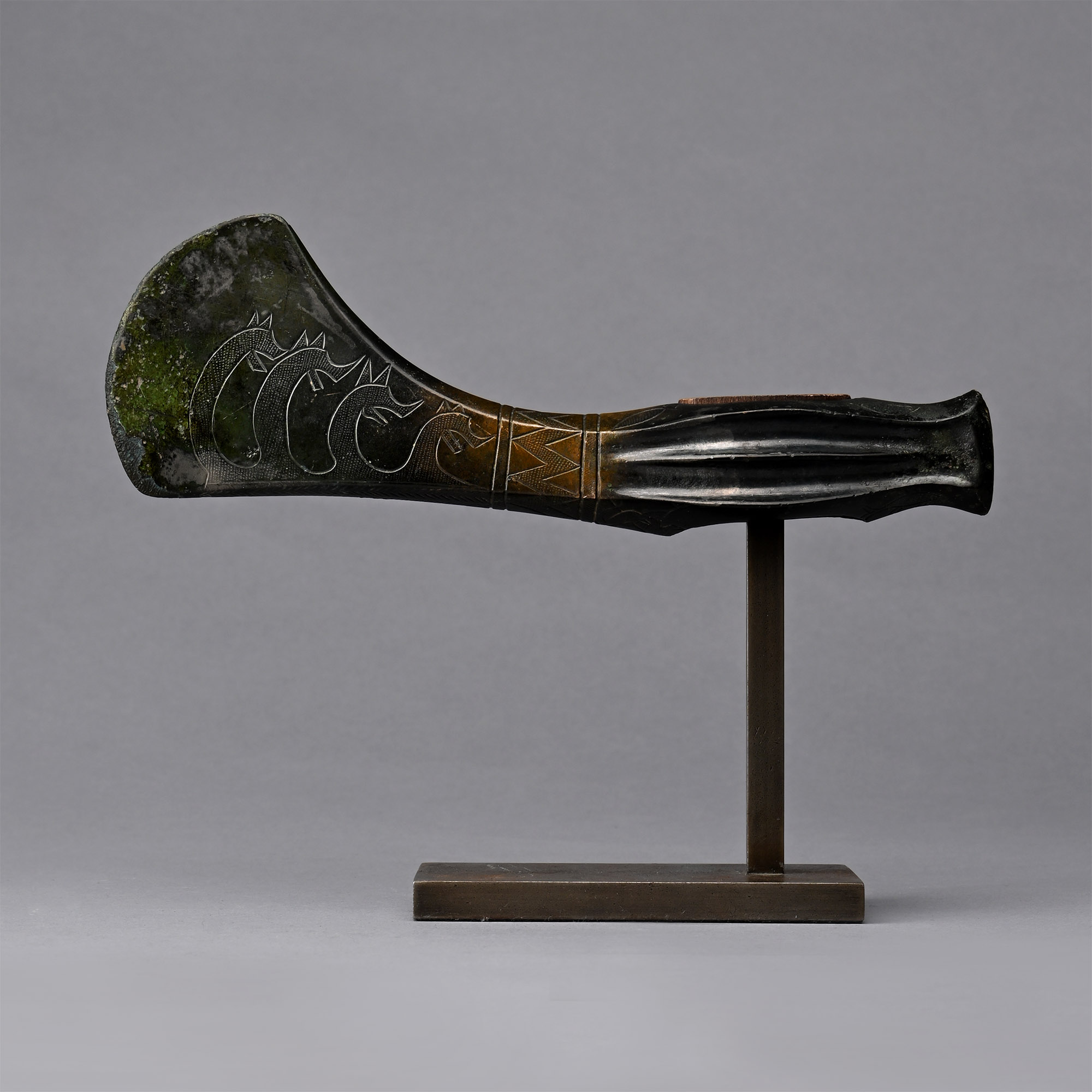 Caucasian Axehead with Engraved Dragon Heads