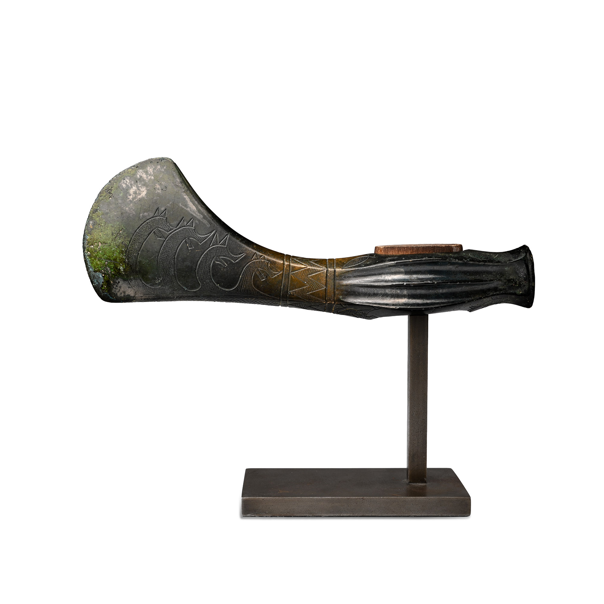 Caucasian Axehead with Engraved Dragon Heads
