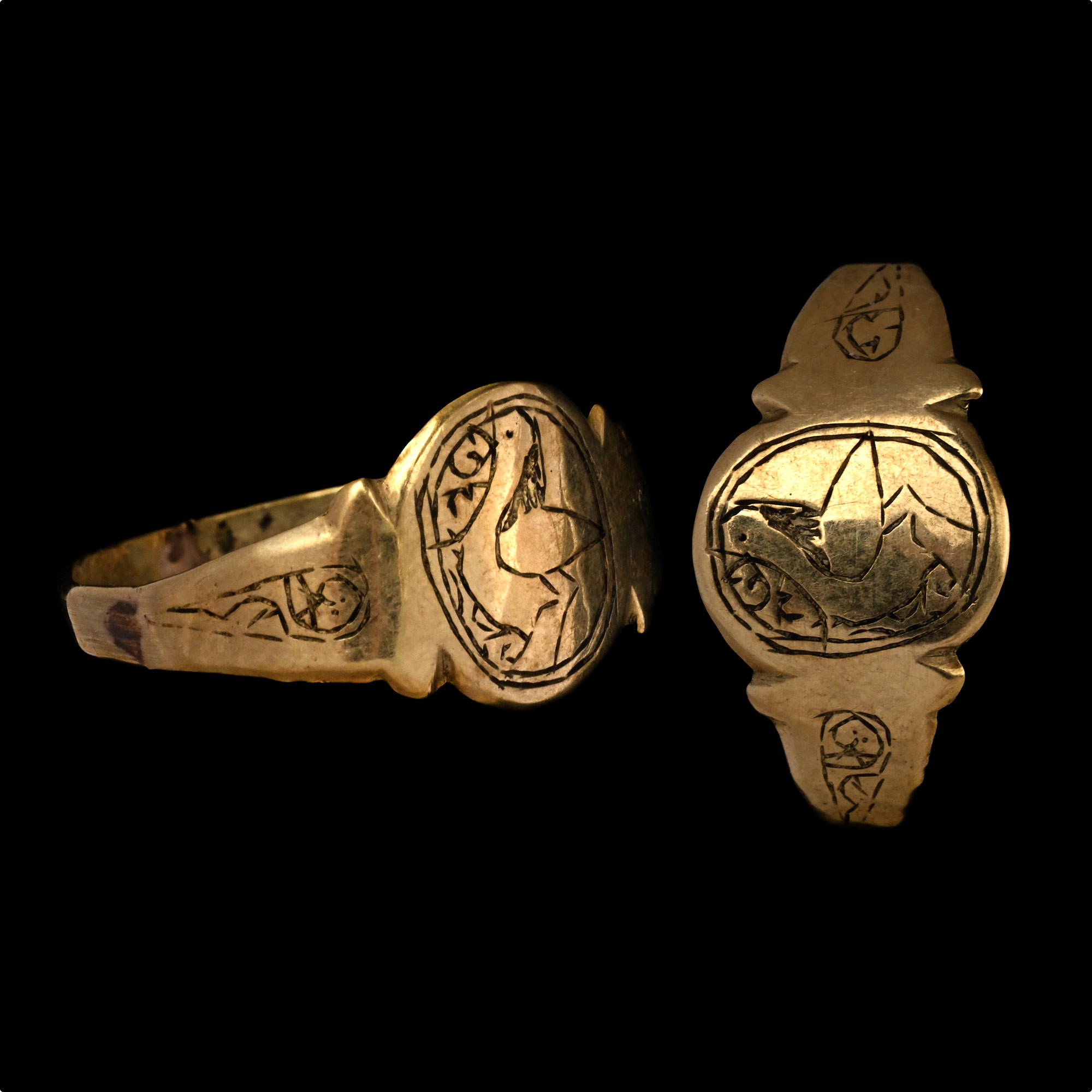 Eastern Byzantine Gold Ring with Dove